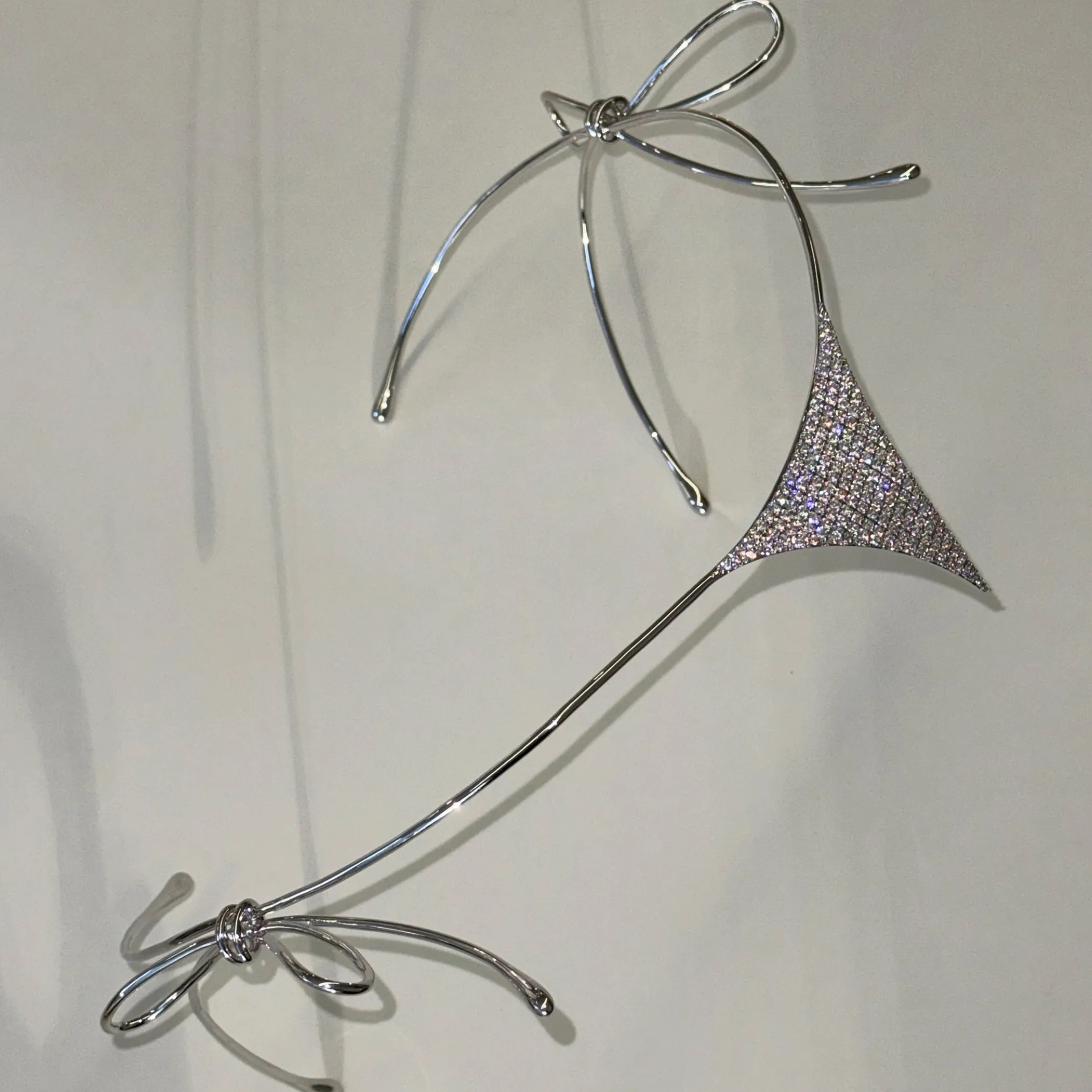 Island / Bowknot Waist Decoration Art Piece