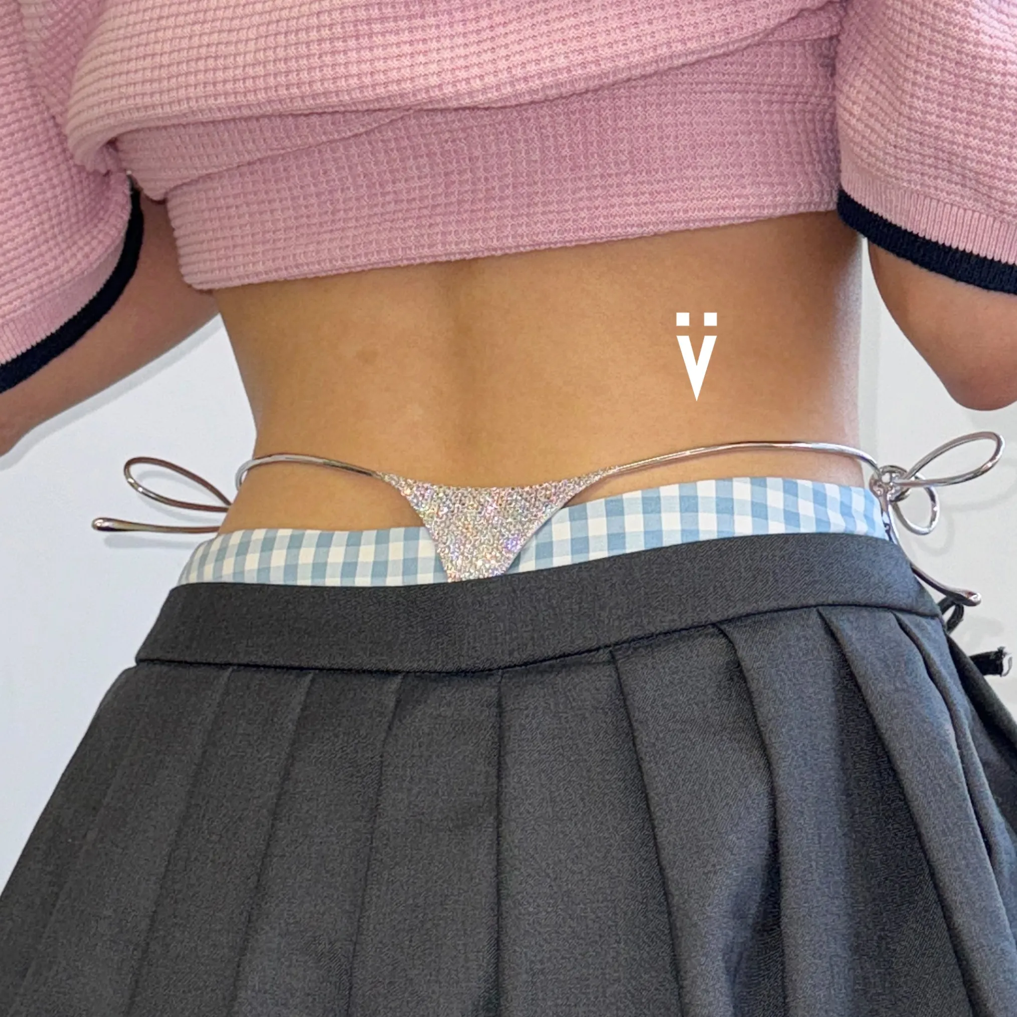 Island / Bowknot Waist Decoration Art Piece