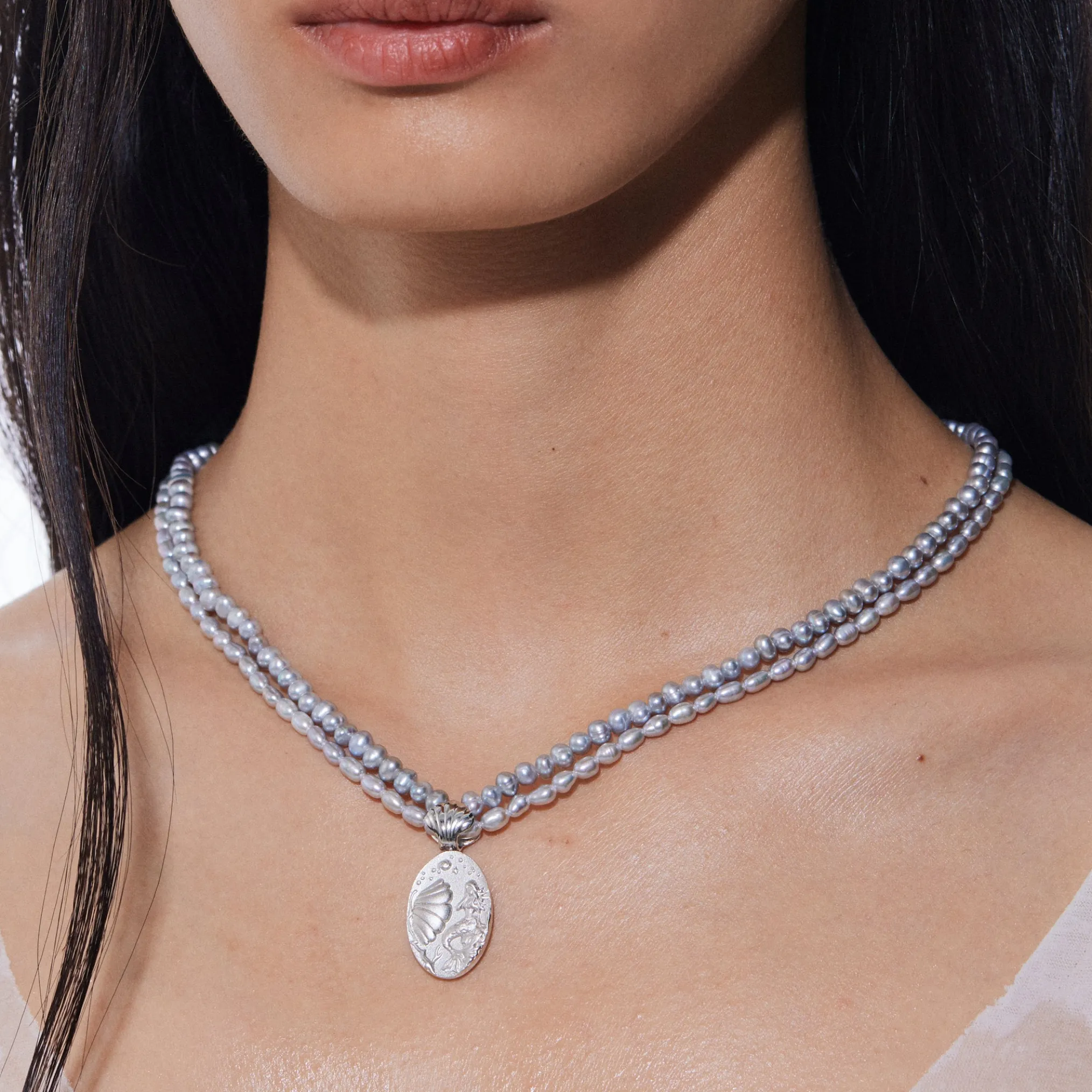 Mermaid / Layers Pearl Coin Necklace