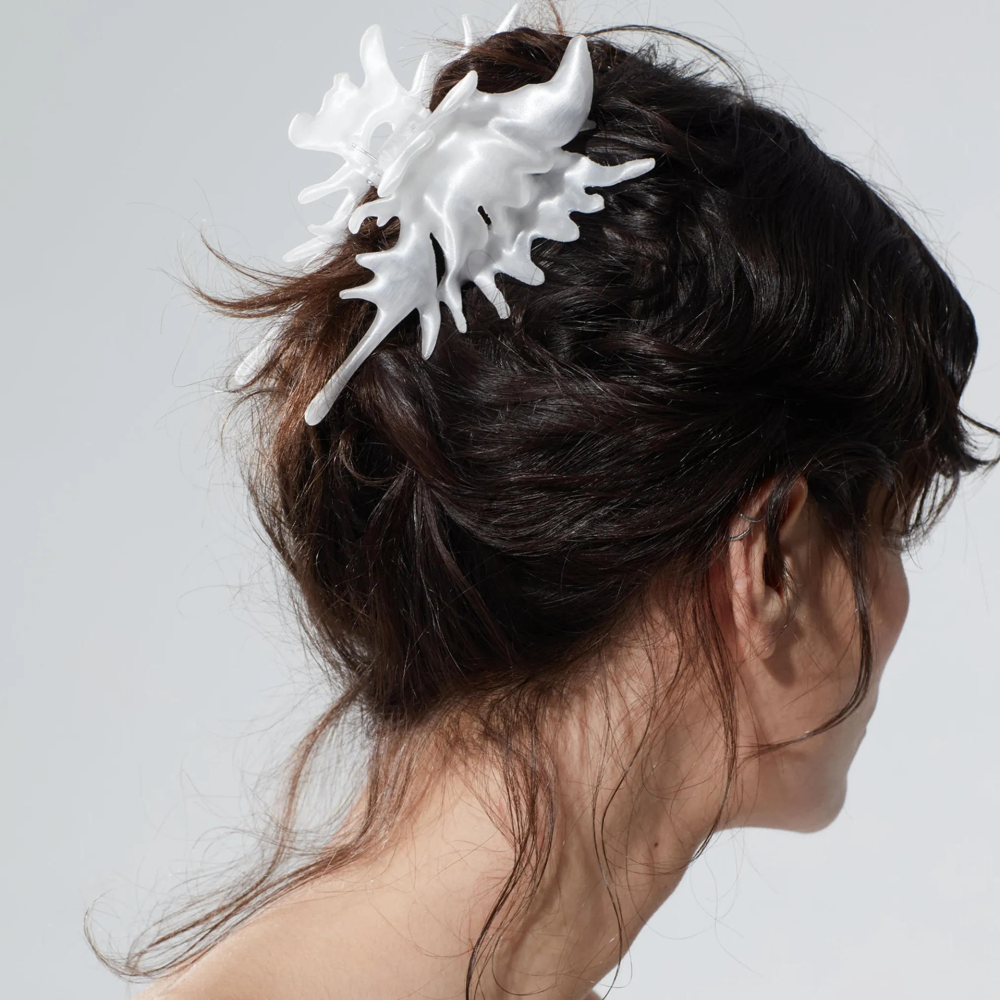 New Material / Silky Conch Hair Claw