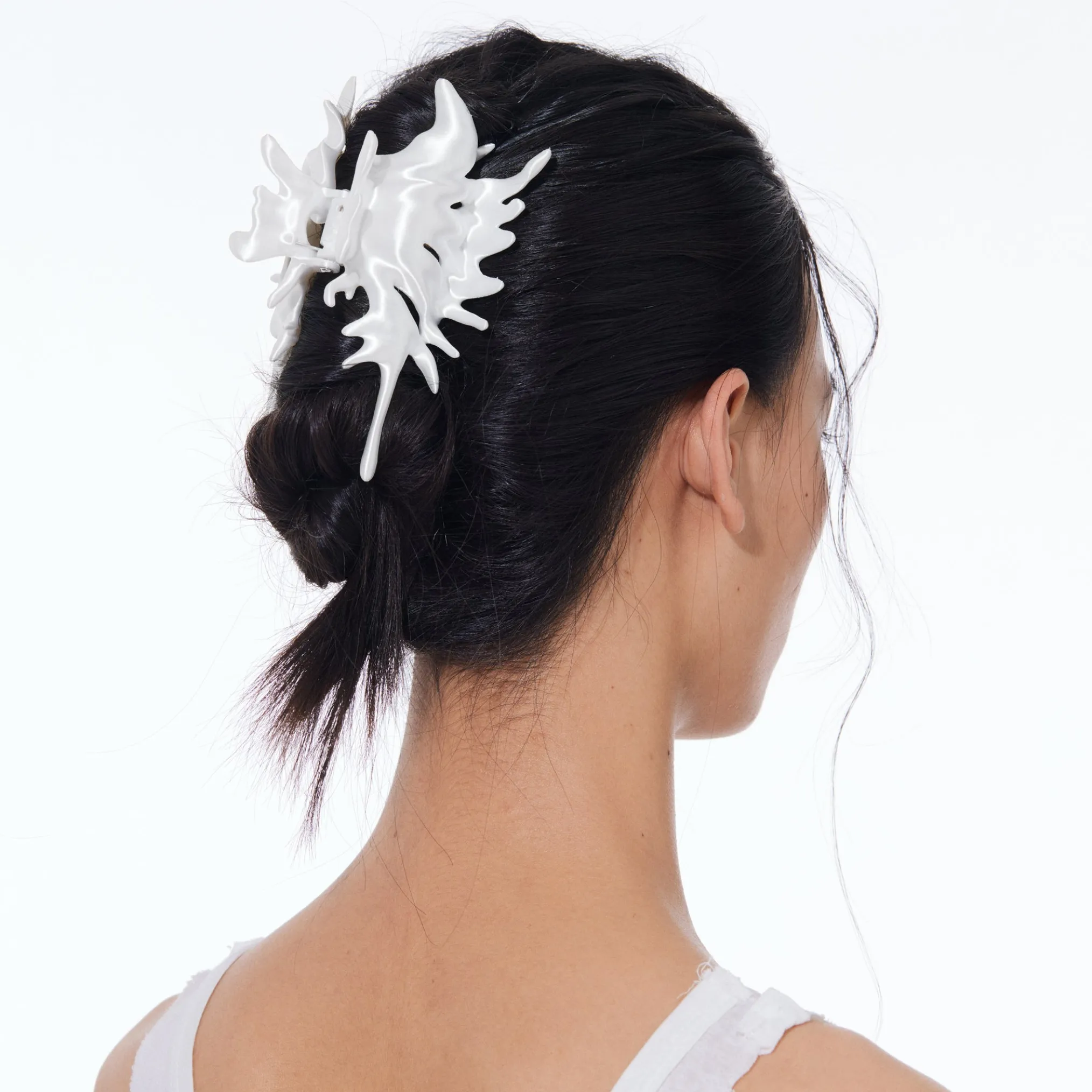 New Material / Silky Conch Hair Claw