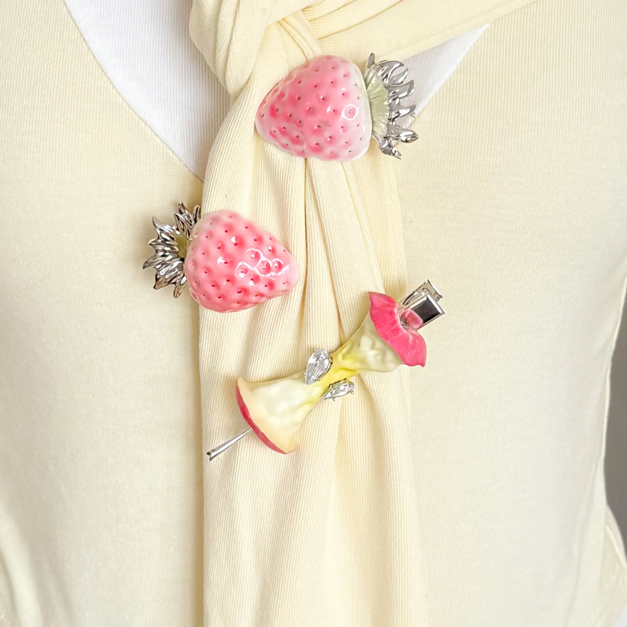 Paradise / Apple Core Hair Clip