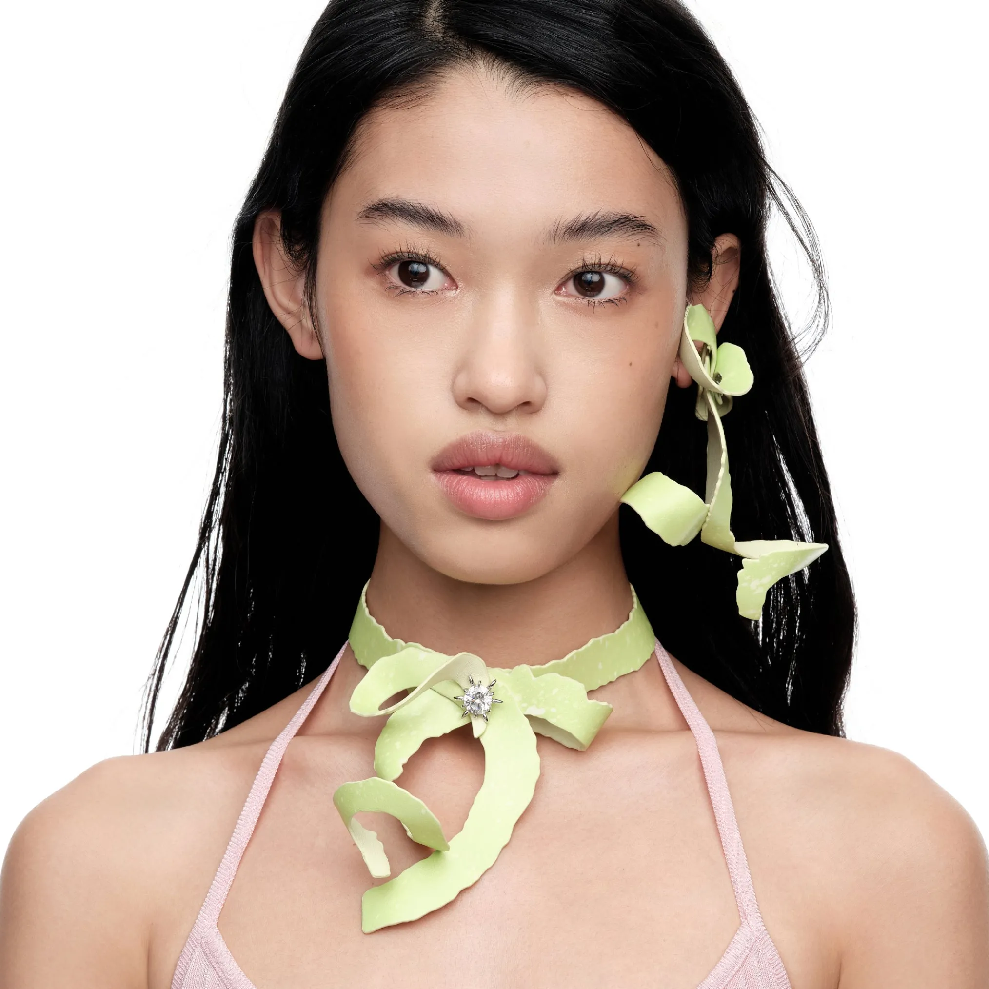 Paradise / Apple Peel Bowknot Necklace