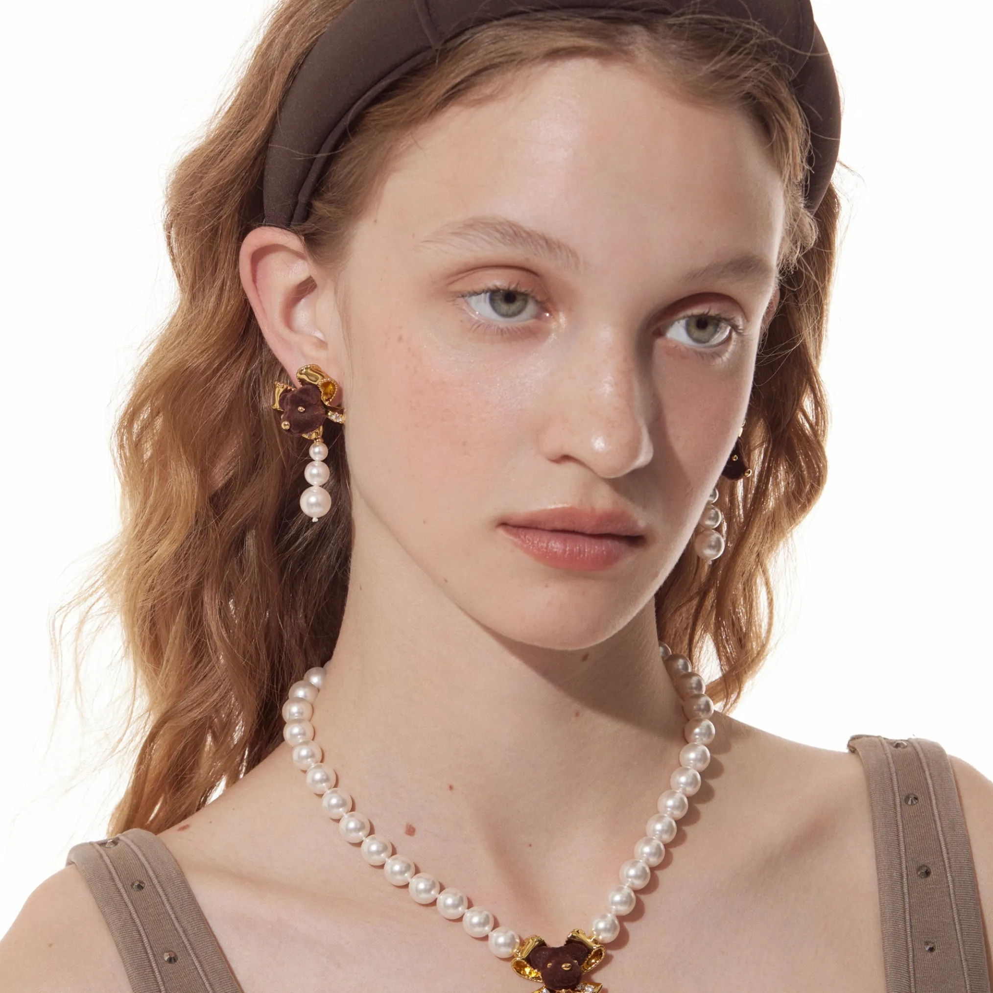 Paradise / Bear Head Bow Pearl Earrings