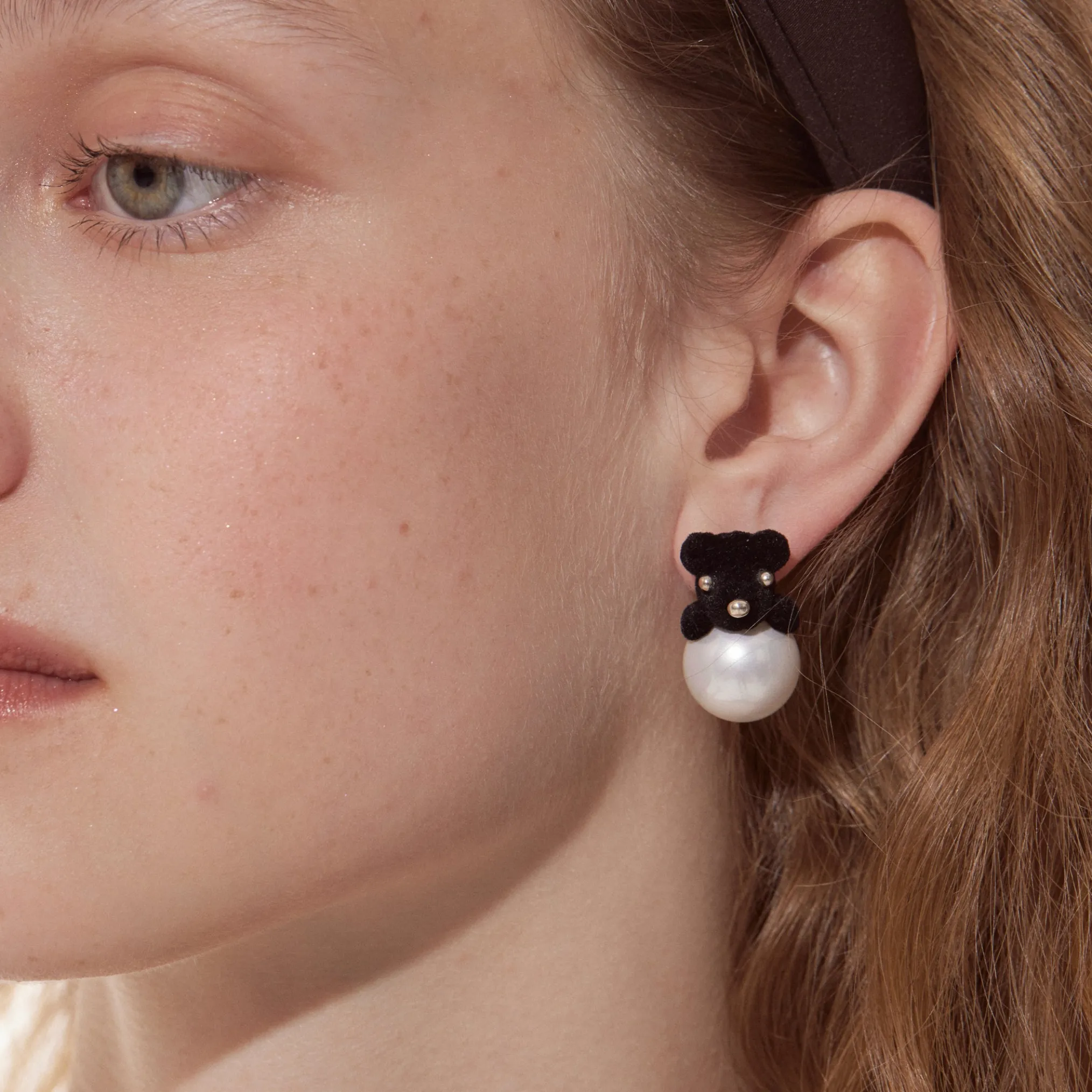 Paradise / Flocked Bear Pearl Earrings