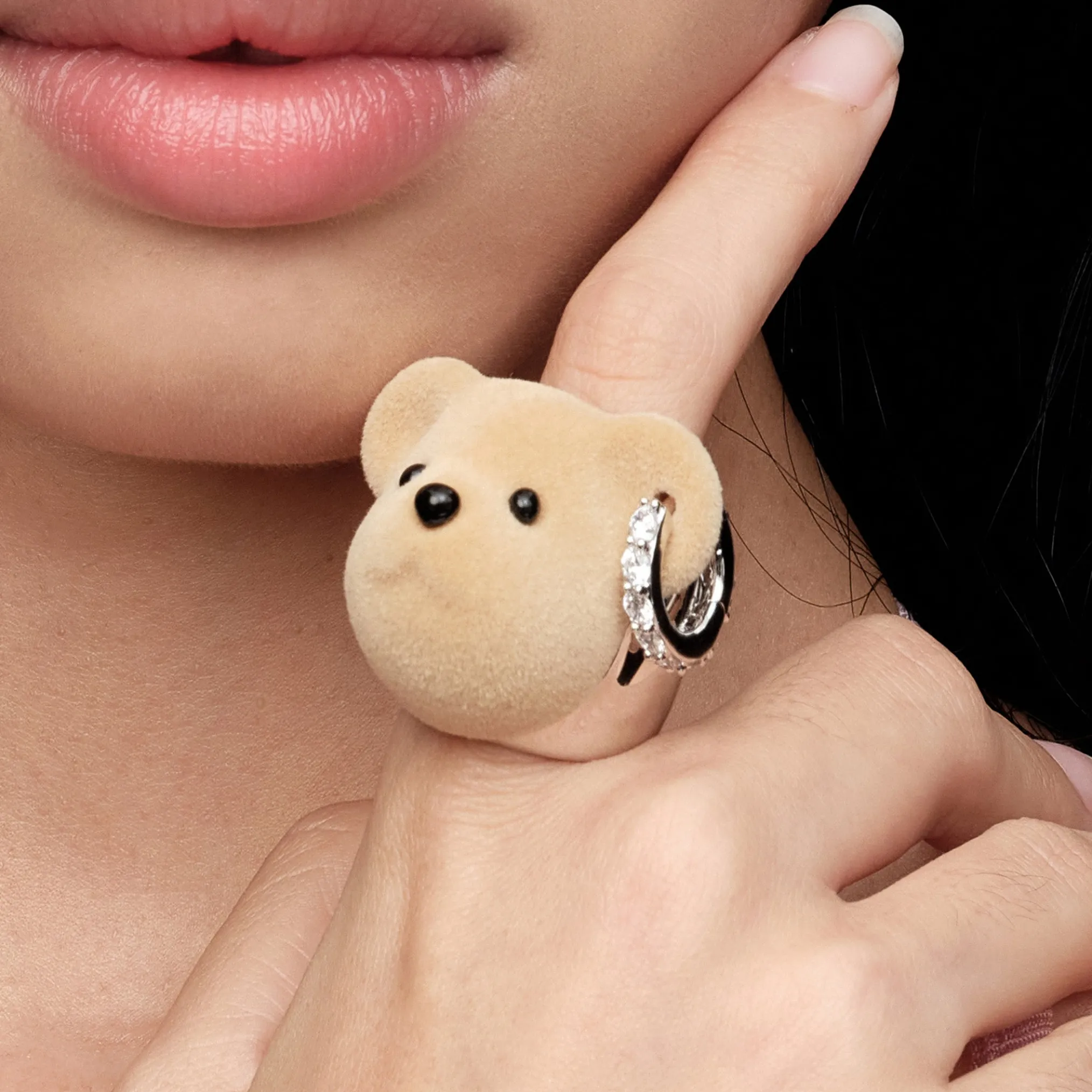 Paradise / Flocked Bear Head Ring