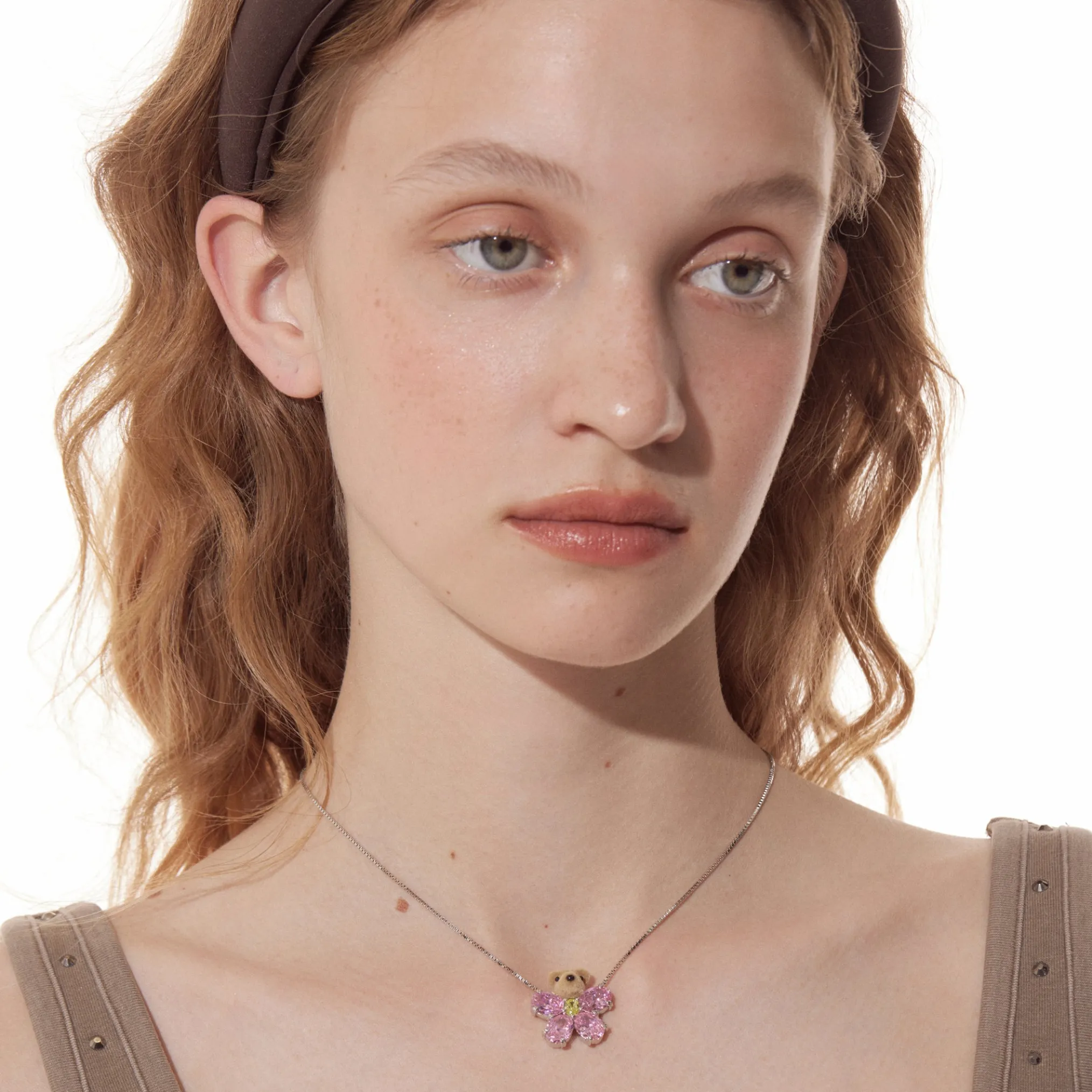 Paradise / Gemstone Flower Bear Necklace