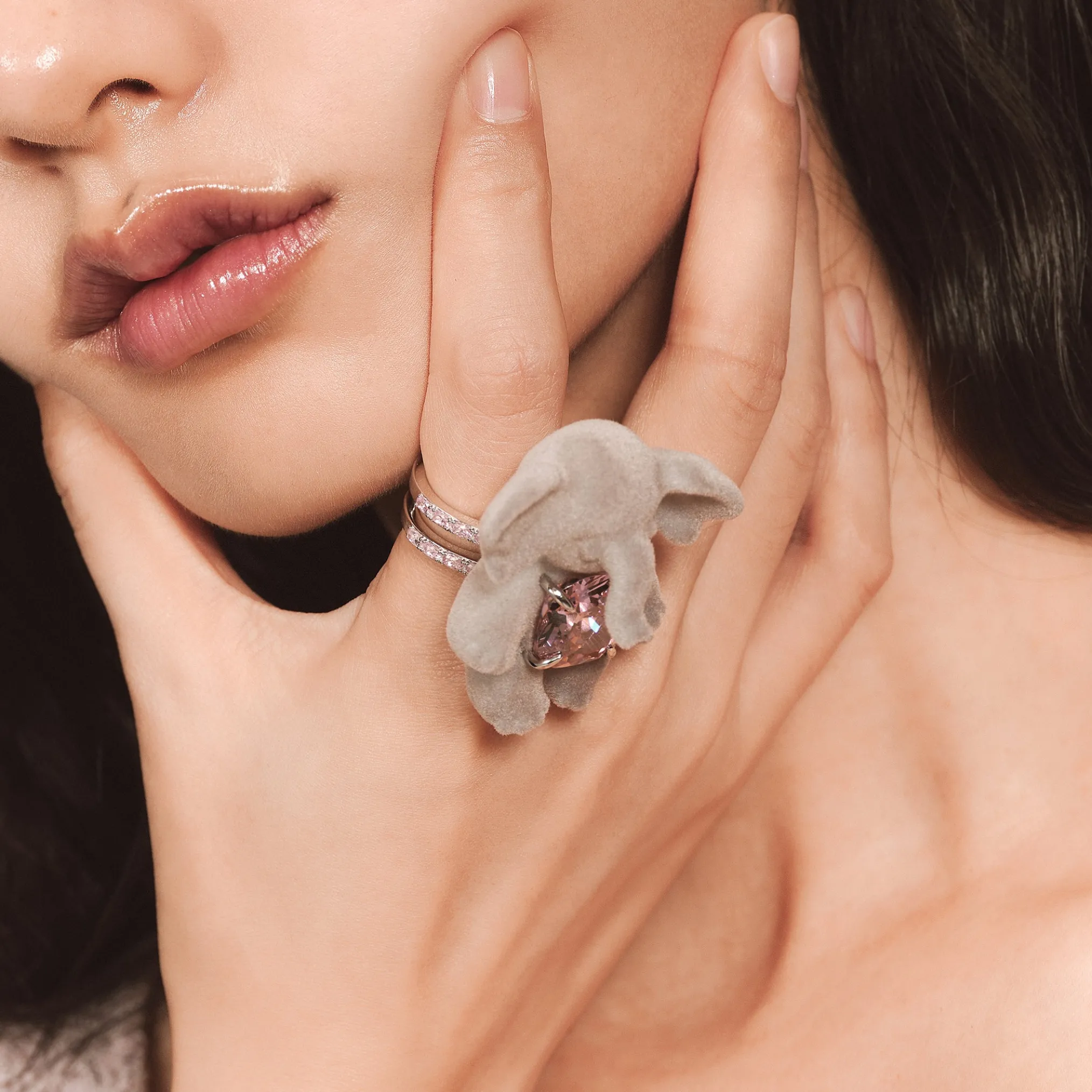 Paradise / Gemstone Elephant Ring