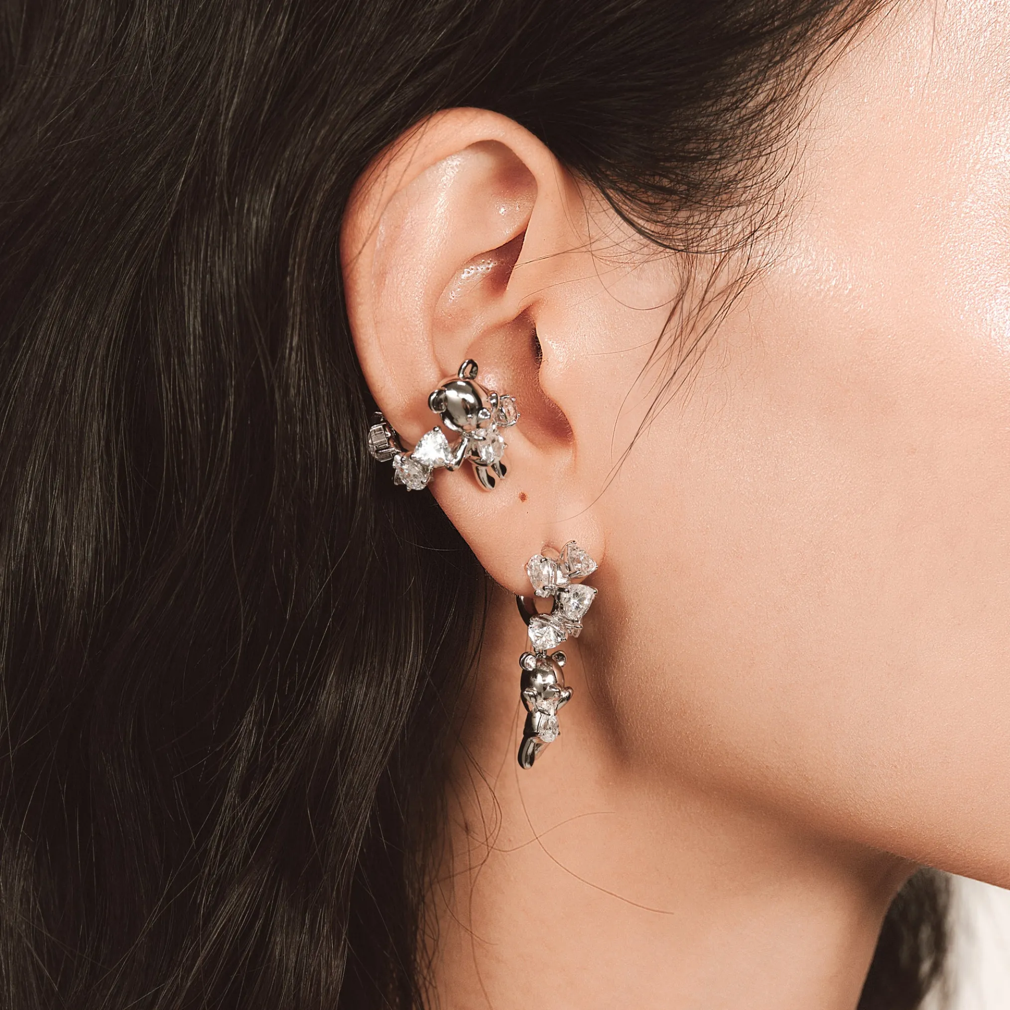 Paradise / Irregular Gem Bear Ear Clip