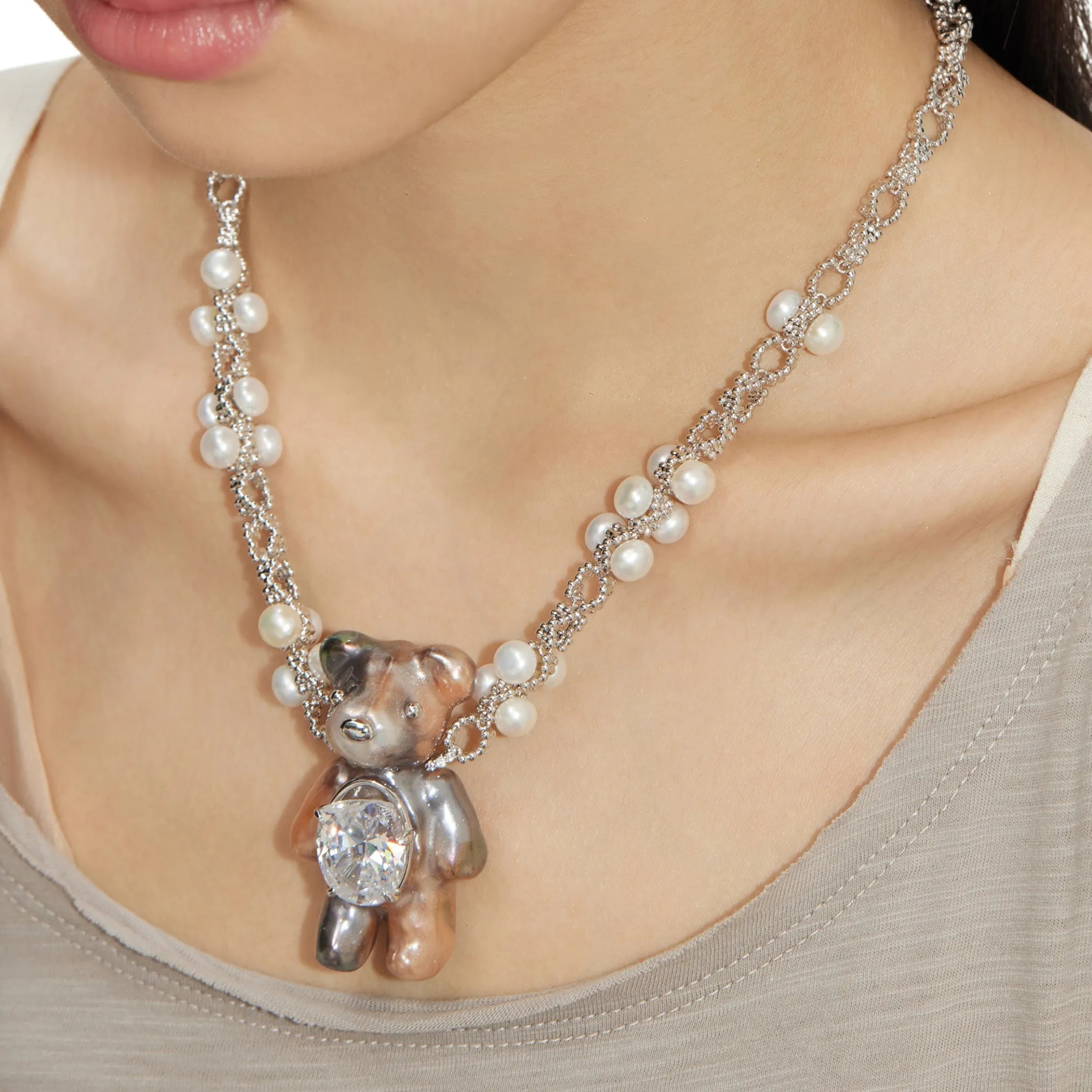 Paradise / Large Multi-Colored Pearlescent Bear Chain Necklace