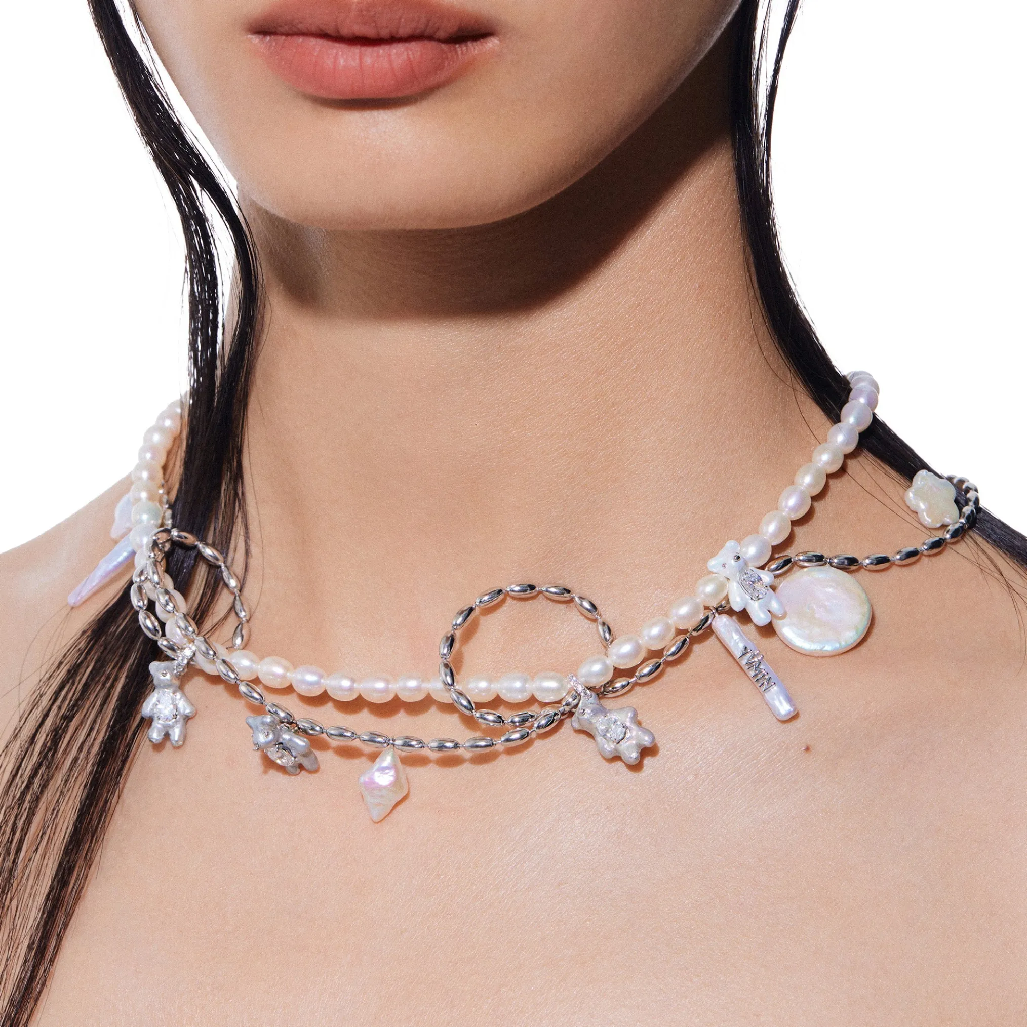 Paradise / Mini Pearlescent Bear Layers Necklace