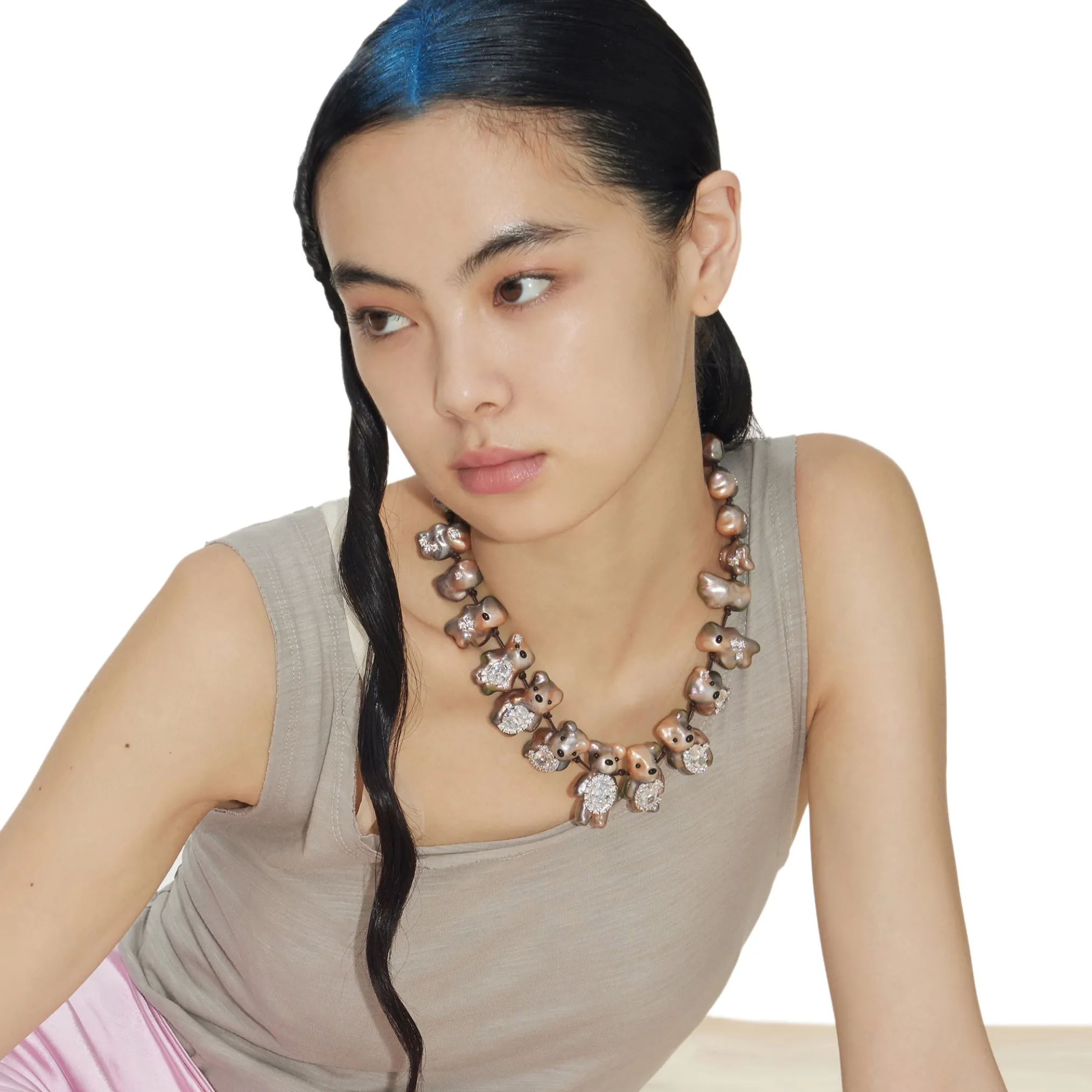 Paradise / Multi-Colored Mini Pearlescent Bear Pearl Necklace