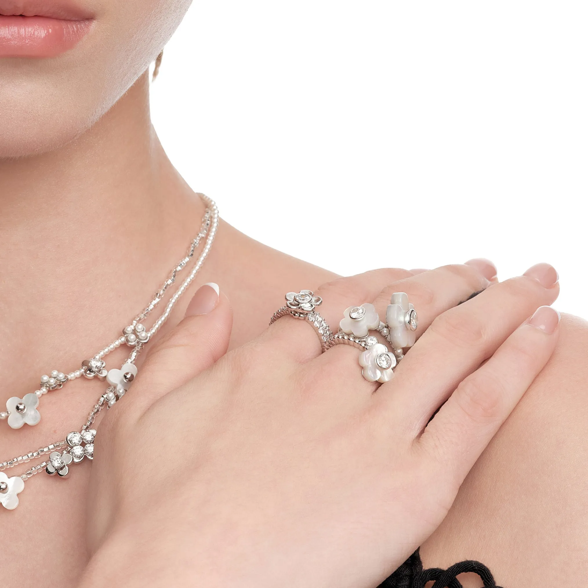 Paradise / Nacre Flower Ring