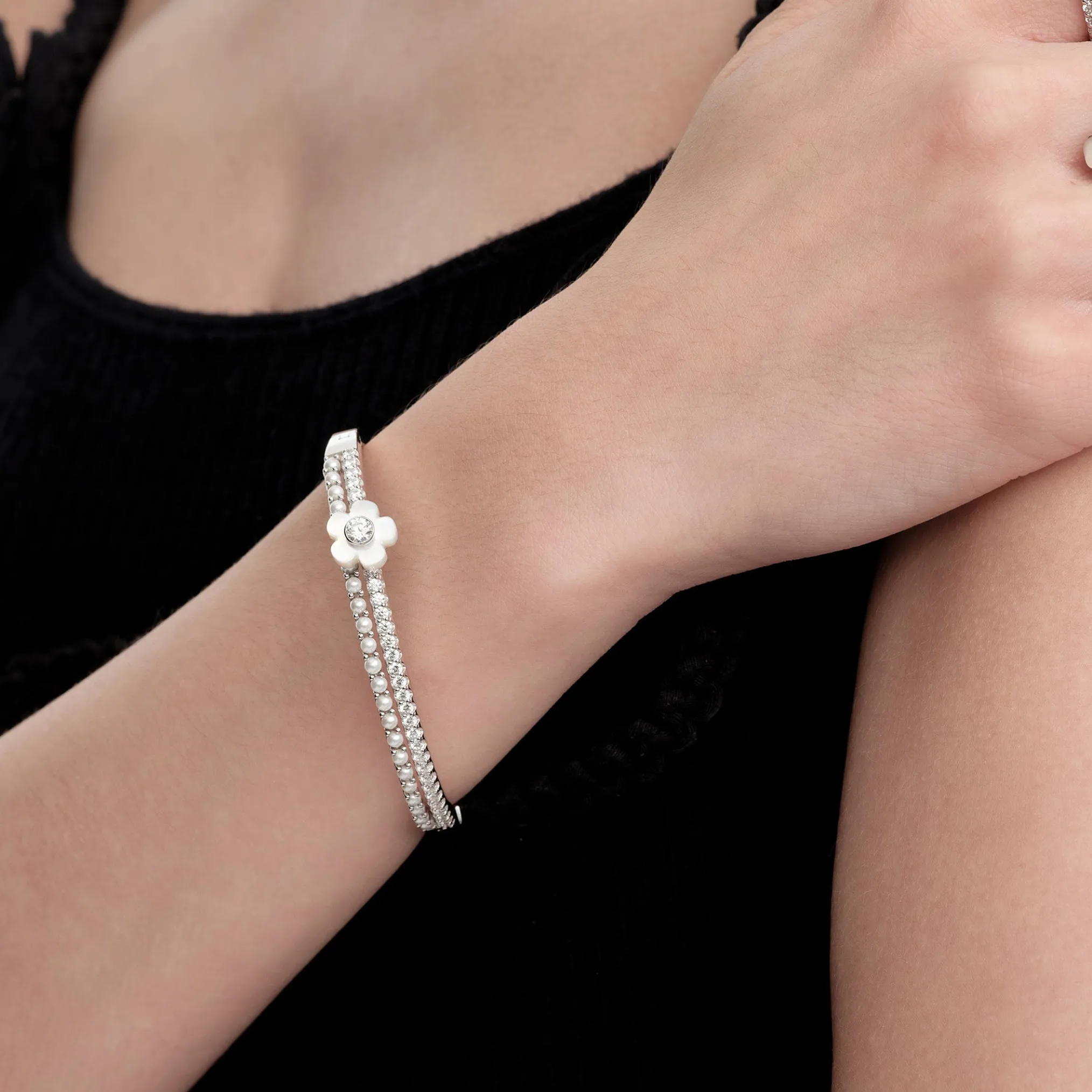 Paradise / Nacre Flower Double Layer Bracelet