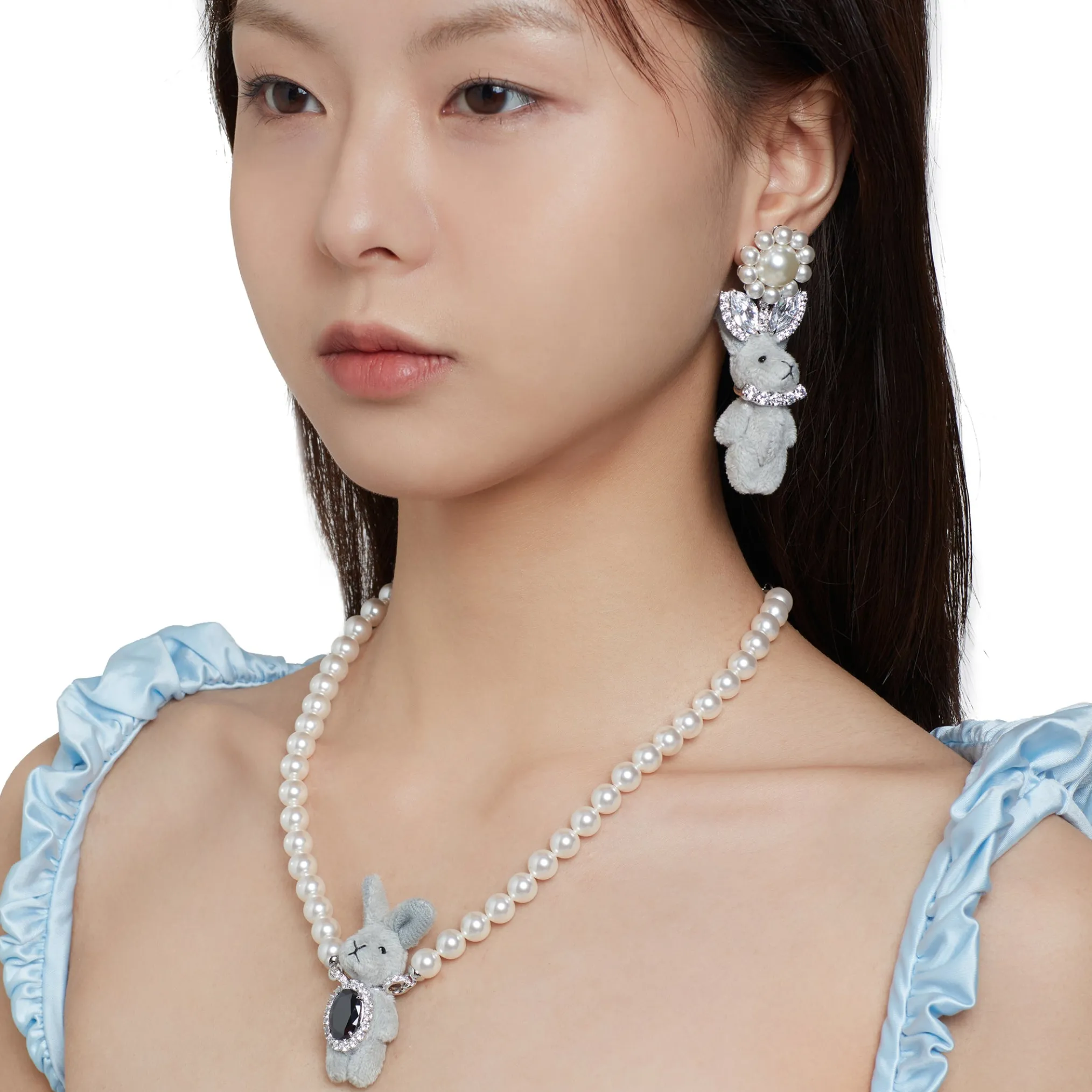 Paradise / Pearl Chain Rabbit Necklace