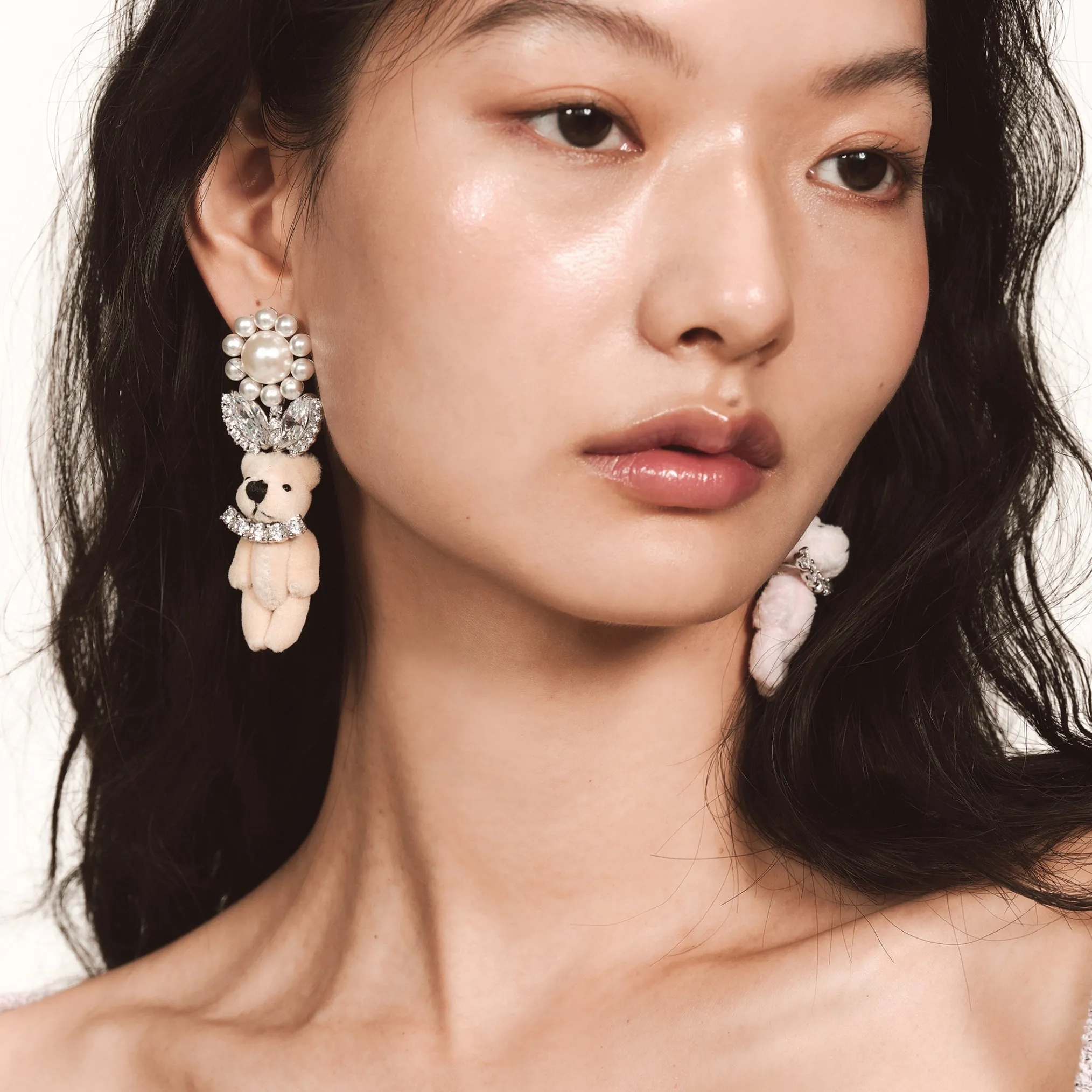 Paradise / Pearl Flower Plush Bear Earring