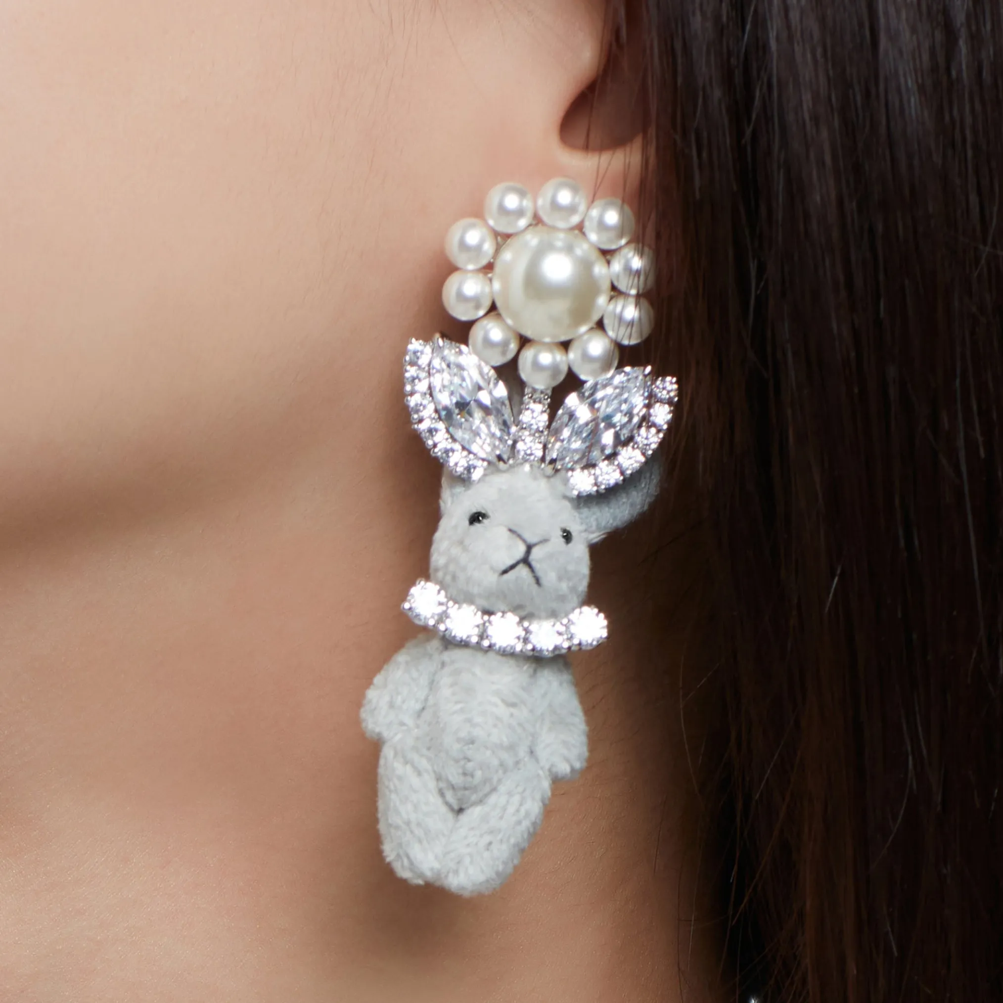 Paradise / Pearl Flower Plush Rabbit Earring