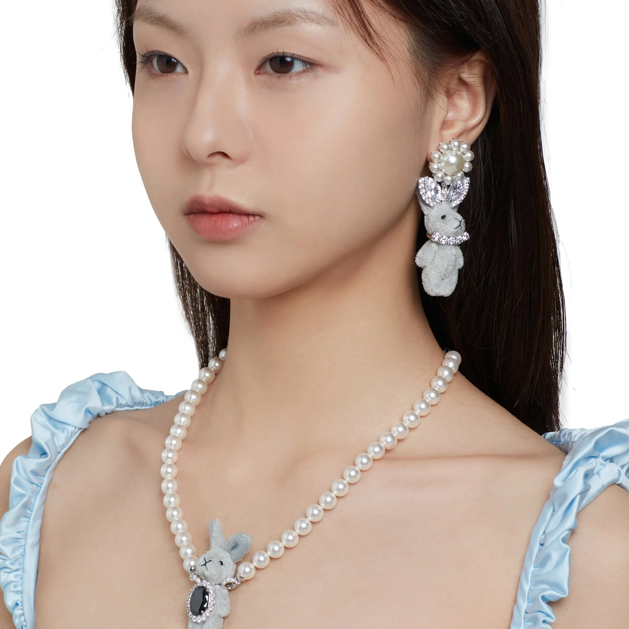 Paradise / Pearl Flower Plush Rabbit Earring