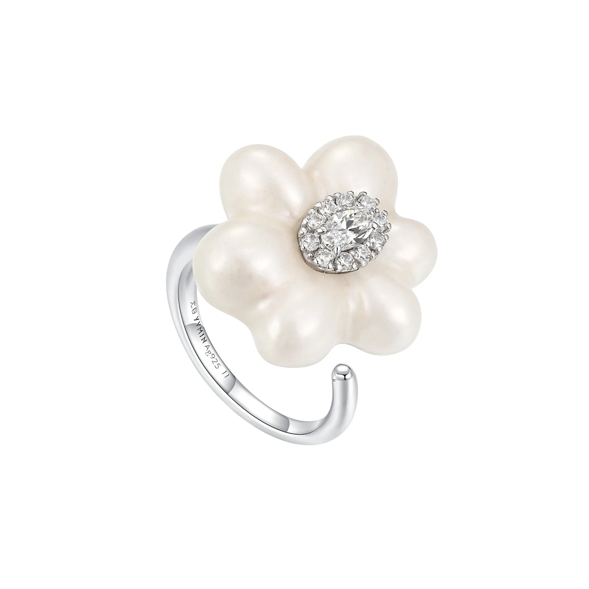 Paradise / Pearlescent Flower Ring