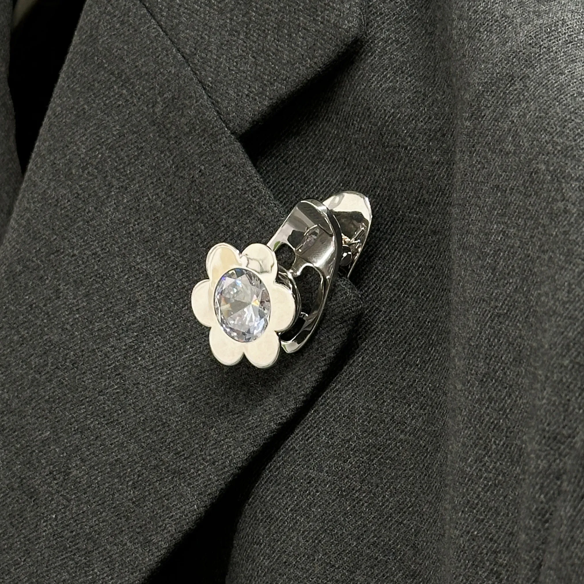 Paradise / Spin Flower Hair Clip