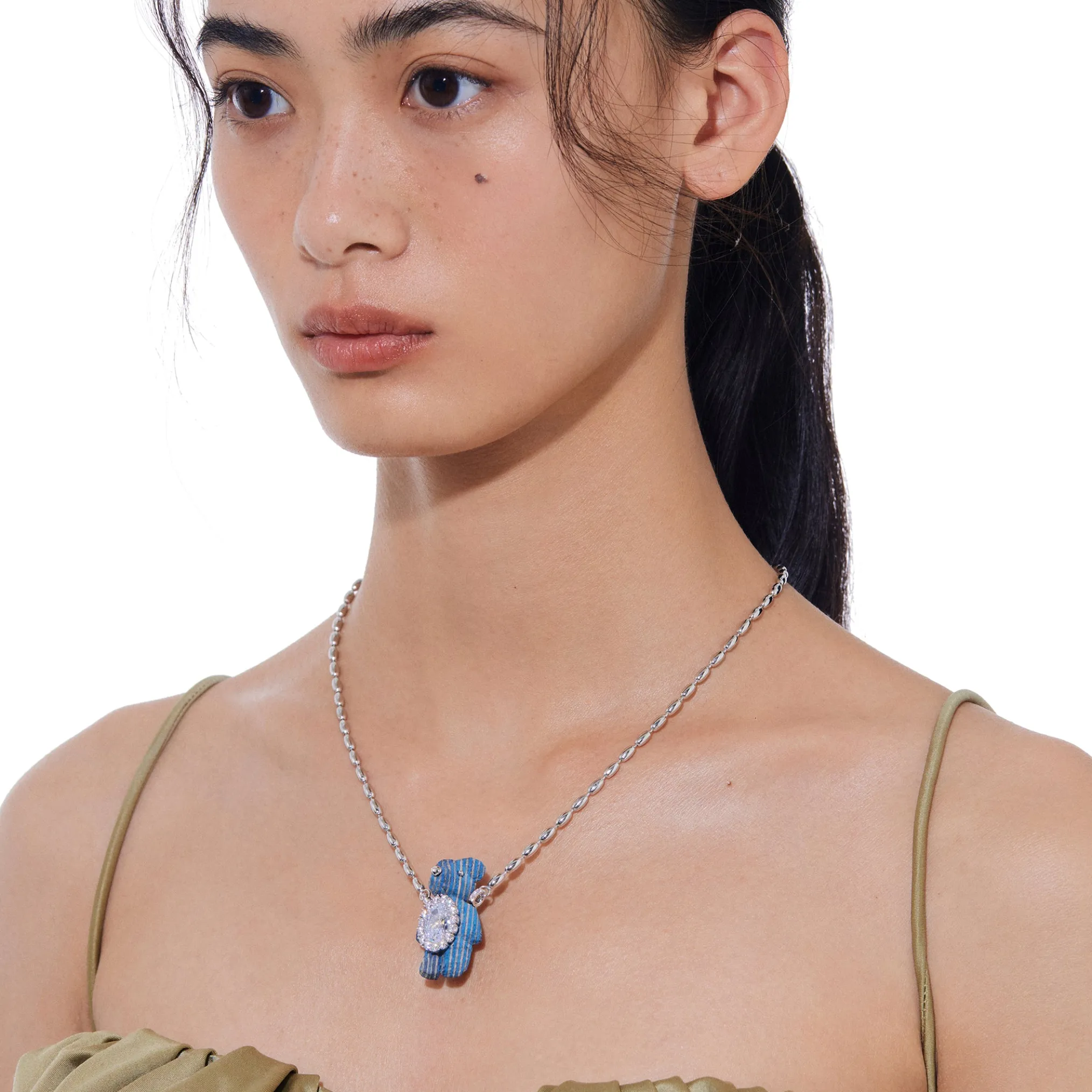 Paradise / Wooden Bear Necklace