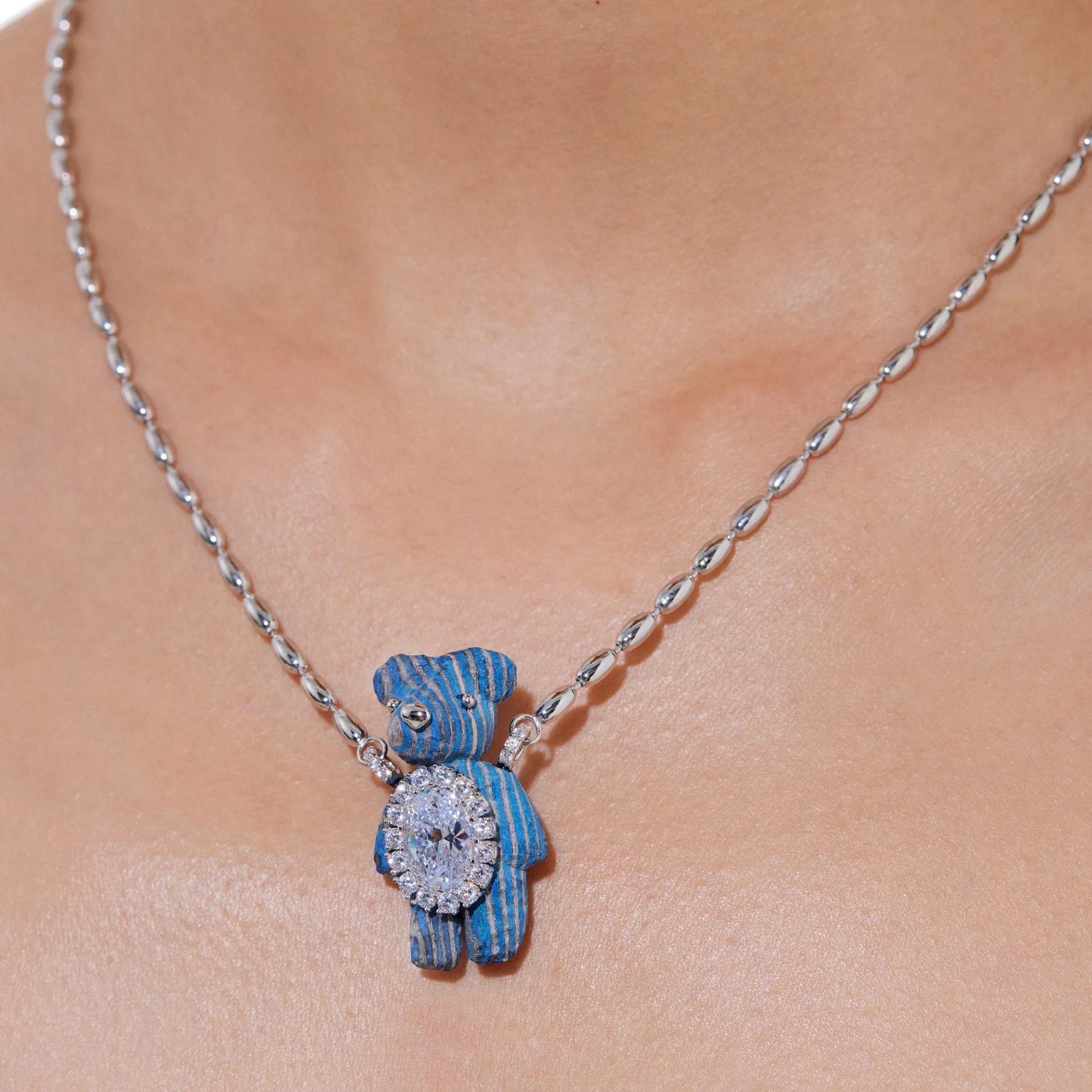 Paradise / Wooden Bear Necklace