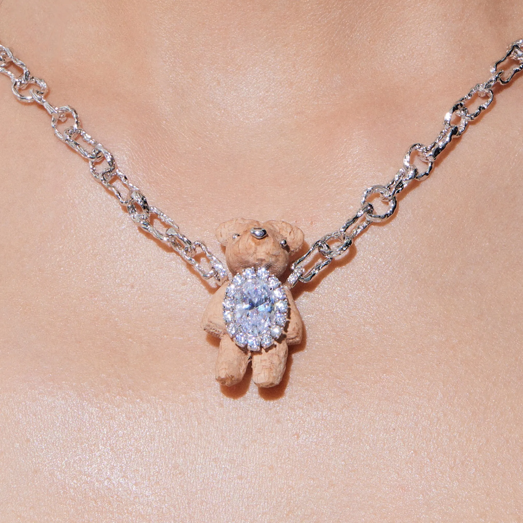 Paradise / Wooden Bear Chain Necklace