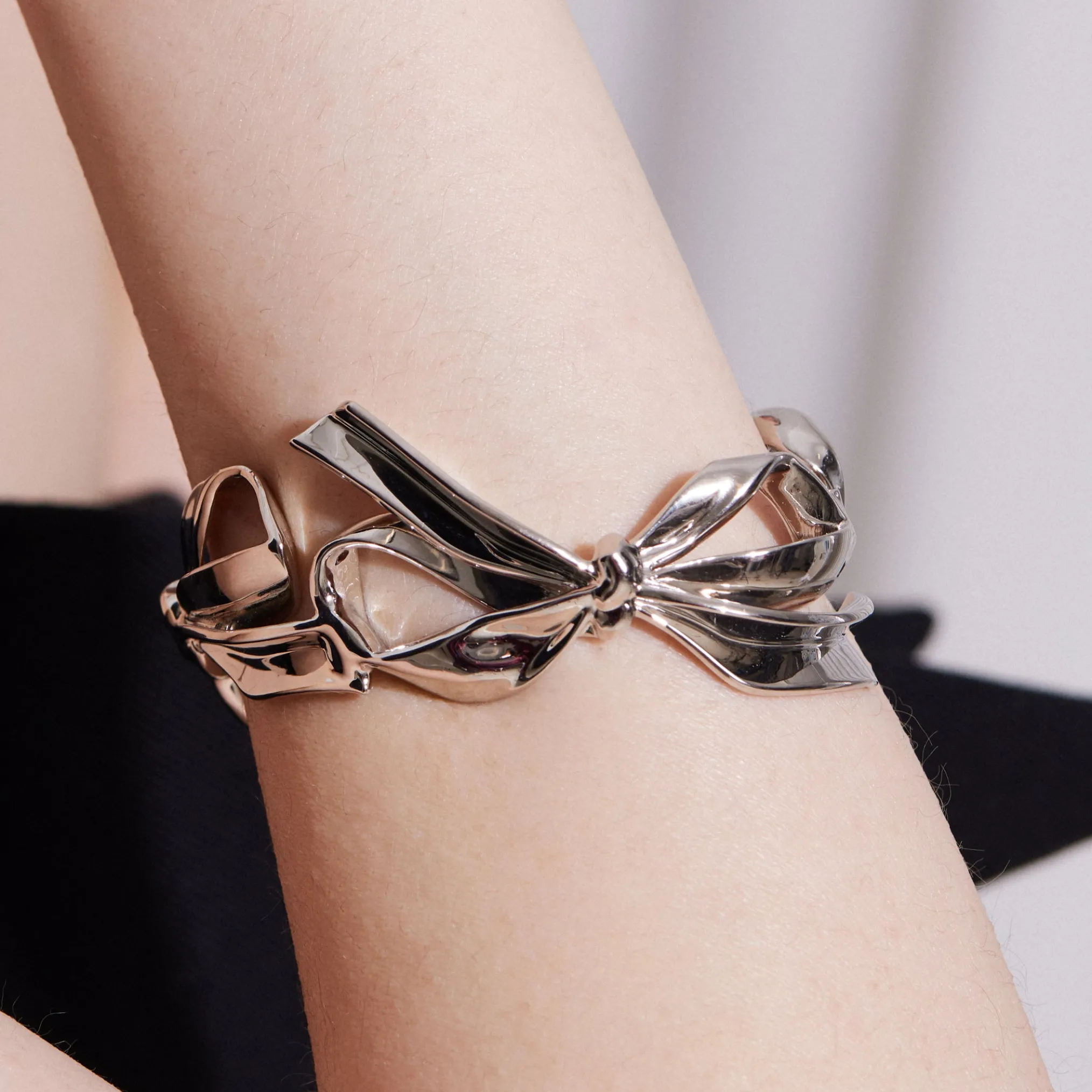 Ripple / Bowknot Bracelet