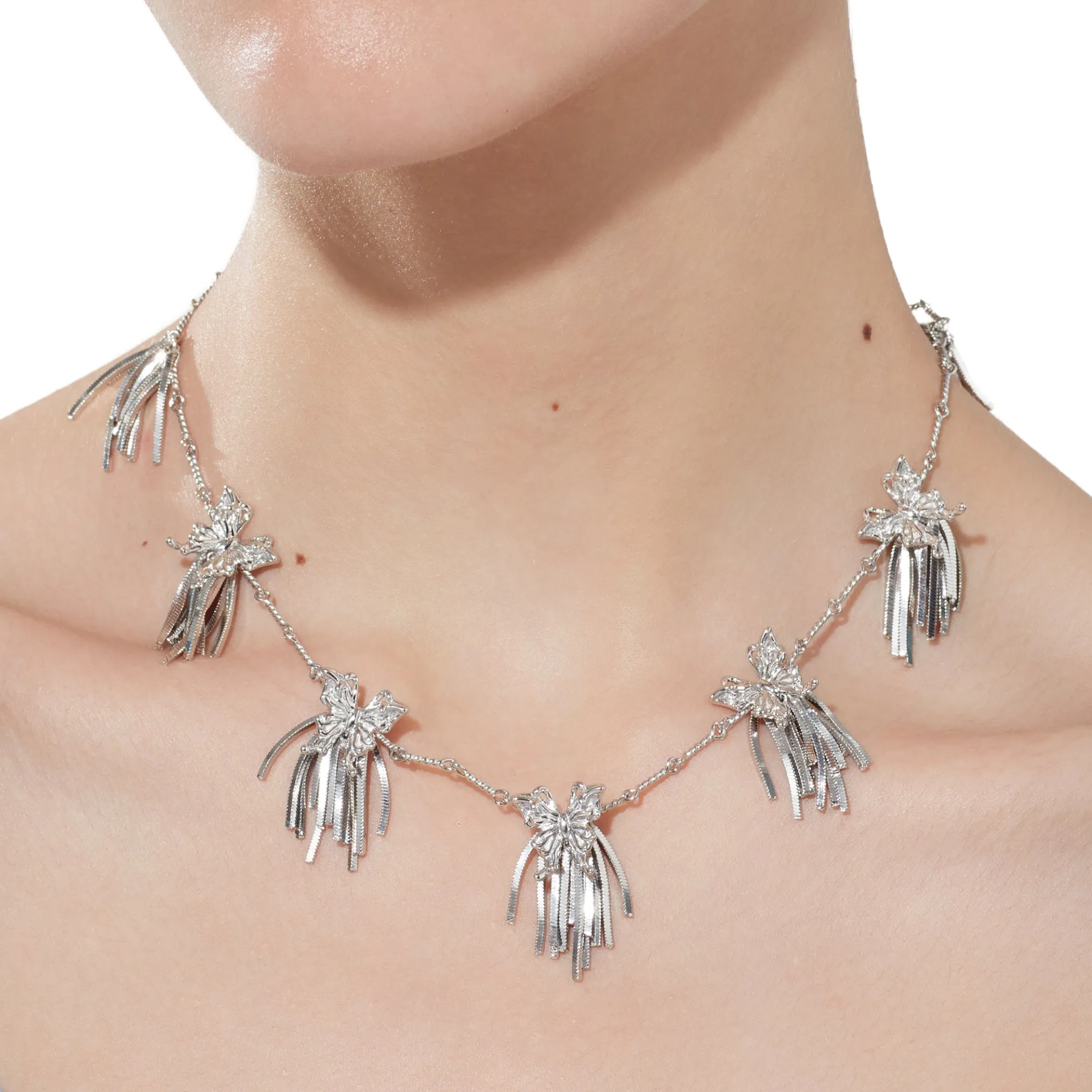 Ripple / Butterfly Cluster Short Tassel Necklace