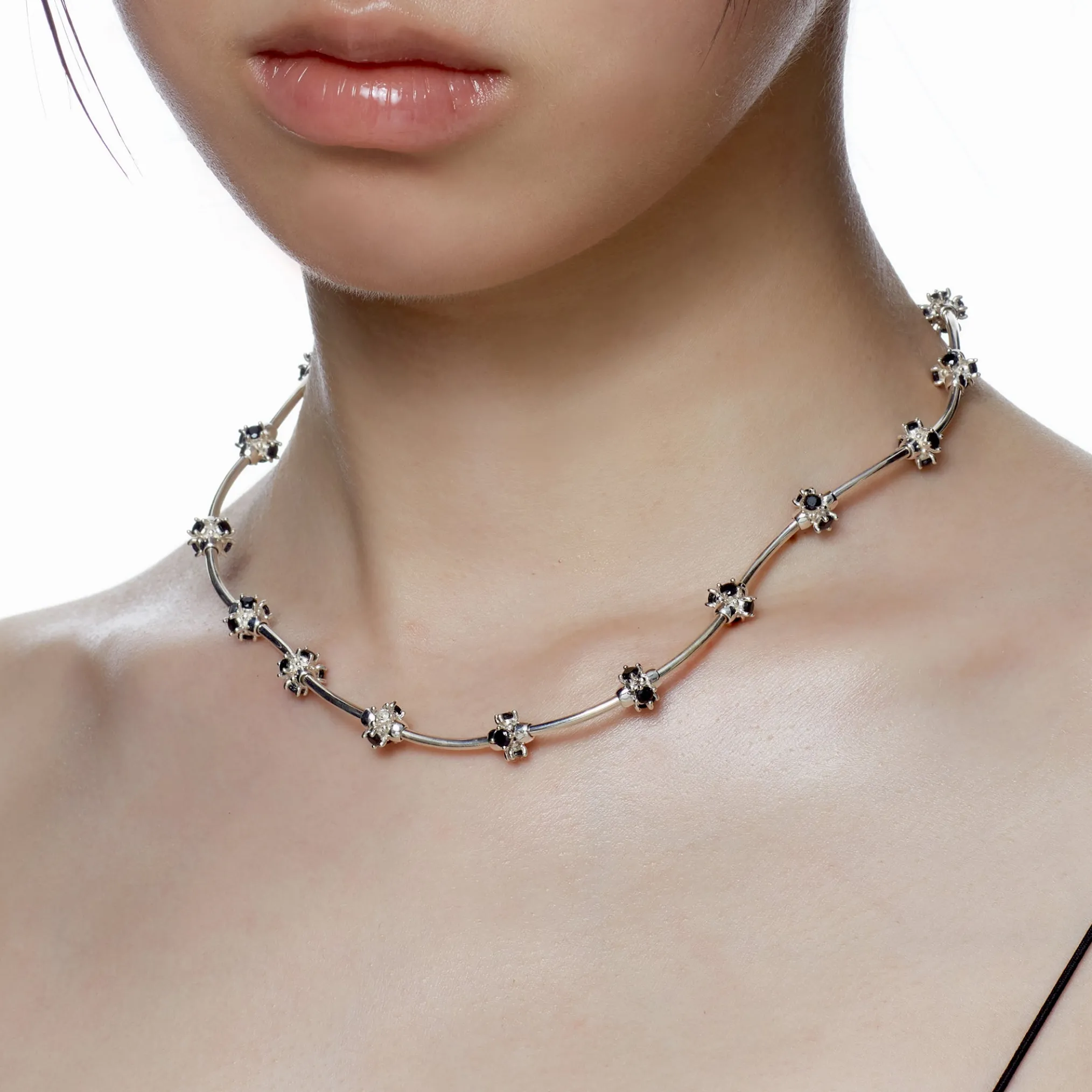 Ripple / Curved Silver Tube Gem Bead Short Necklace(Bracelet)