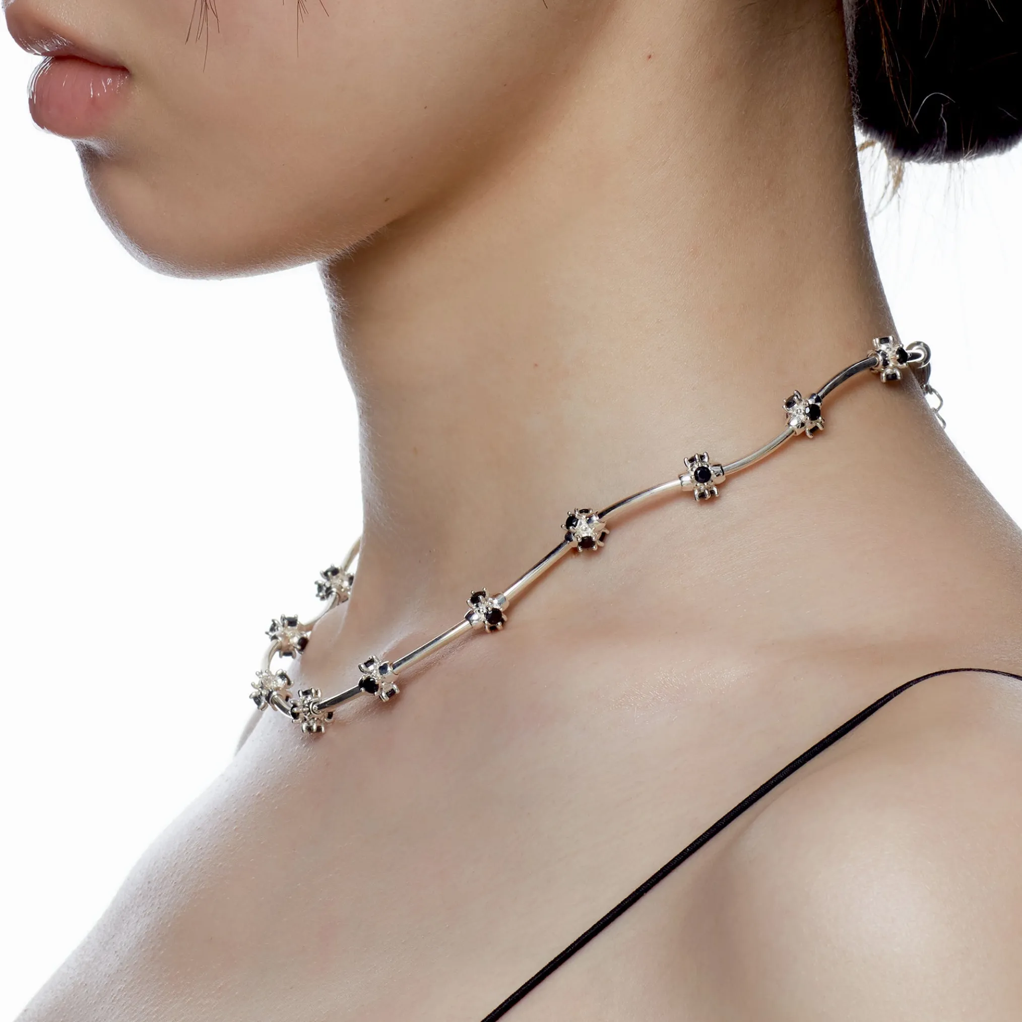 Ripple / Curved Silver Tube Gem Bead Short Necklace(Bracelet)