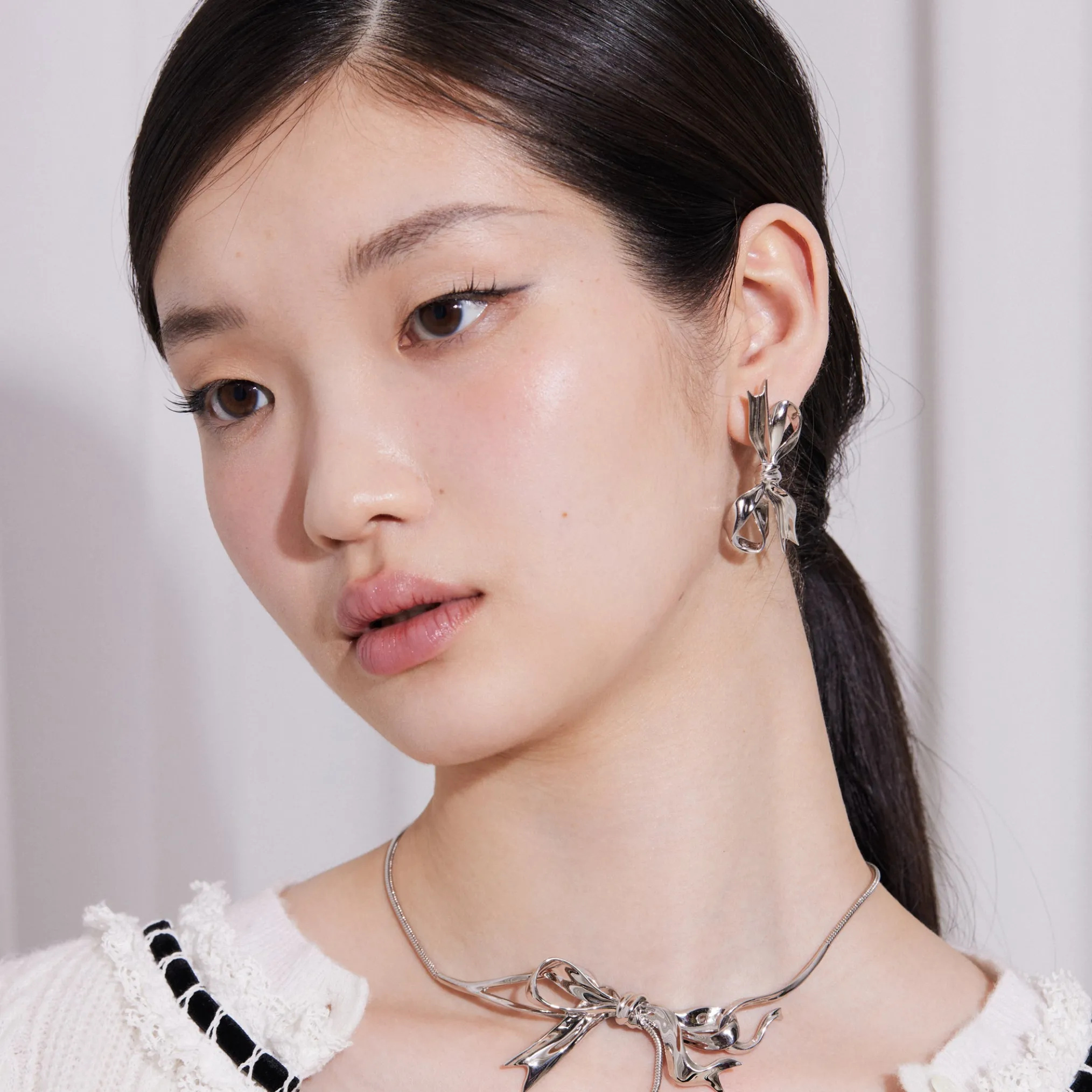 Ripple / Ribbon Bowknot Earring