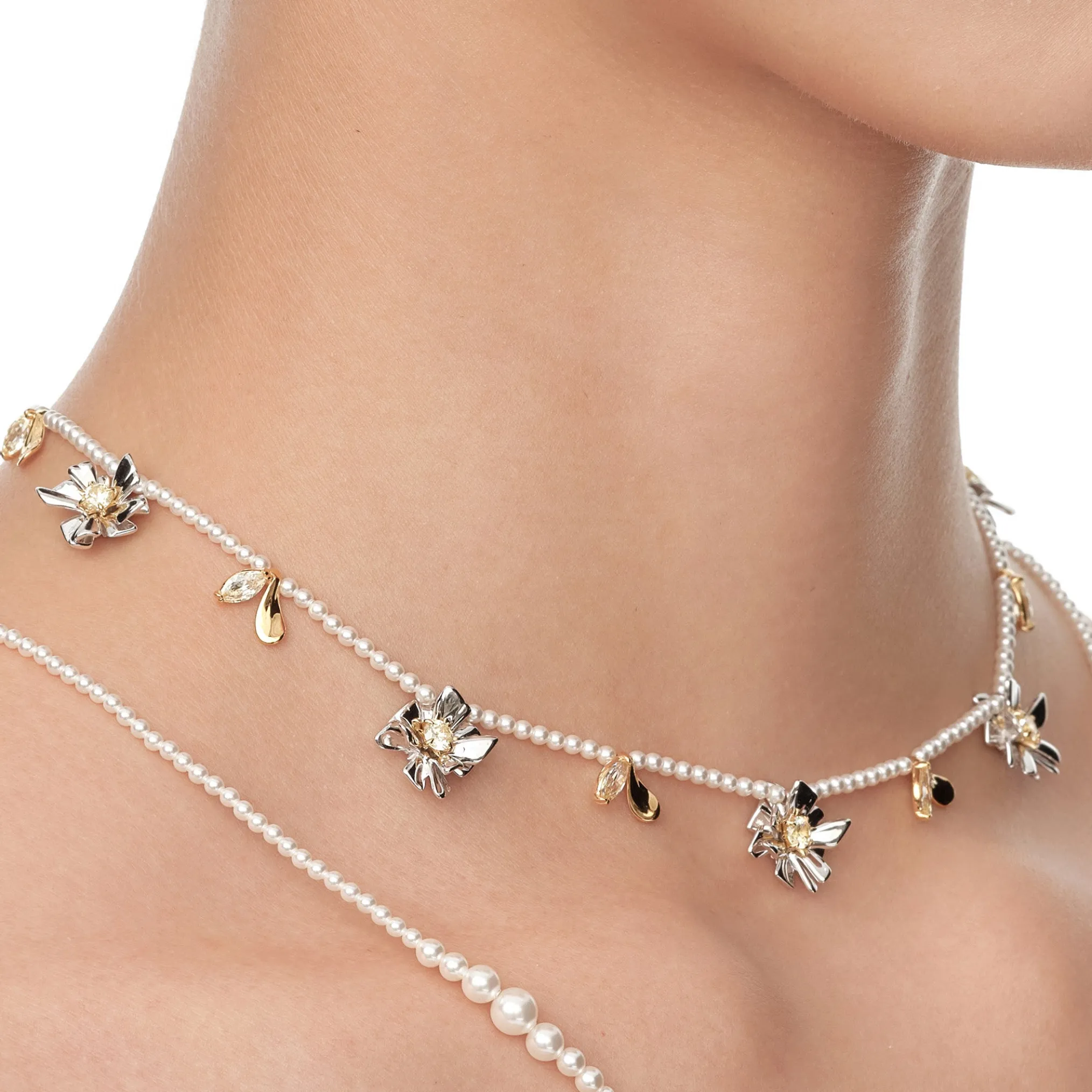Ripple / Square Flower Pearl Chain Chocker