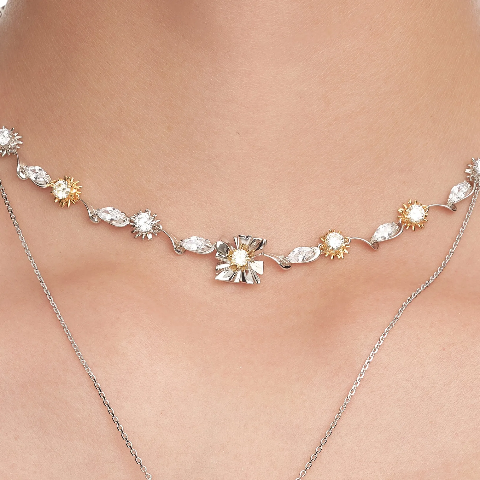 Ripple / Square Flower Leaf Chocker