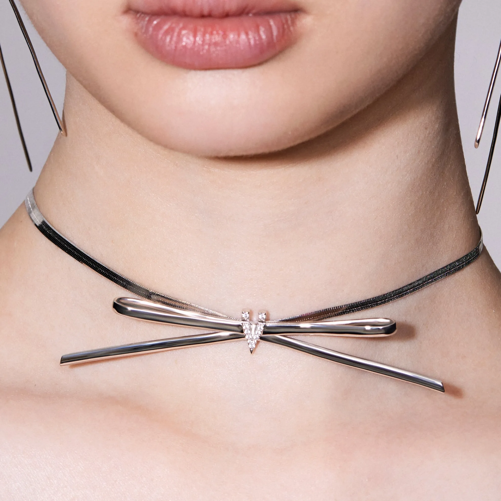 Ripple / Straight Bowknot Chocker
