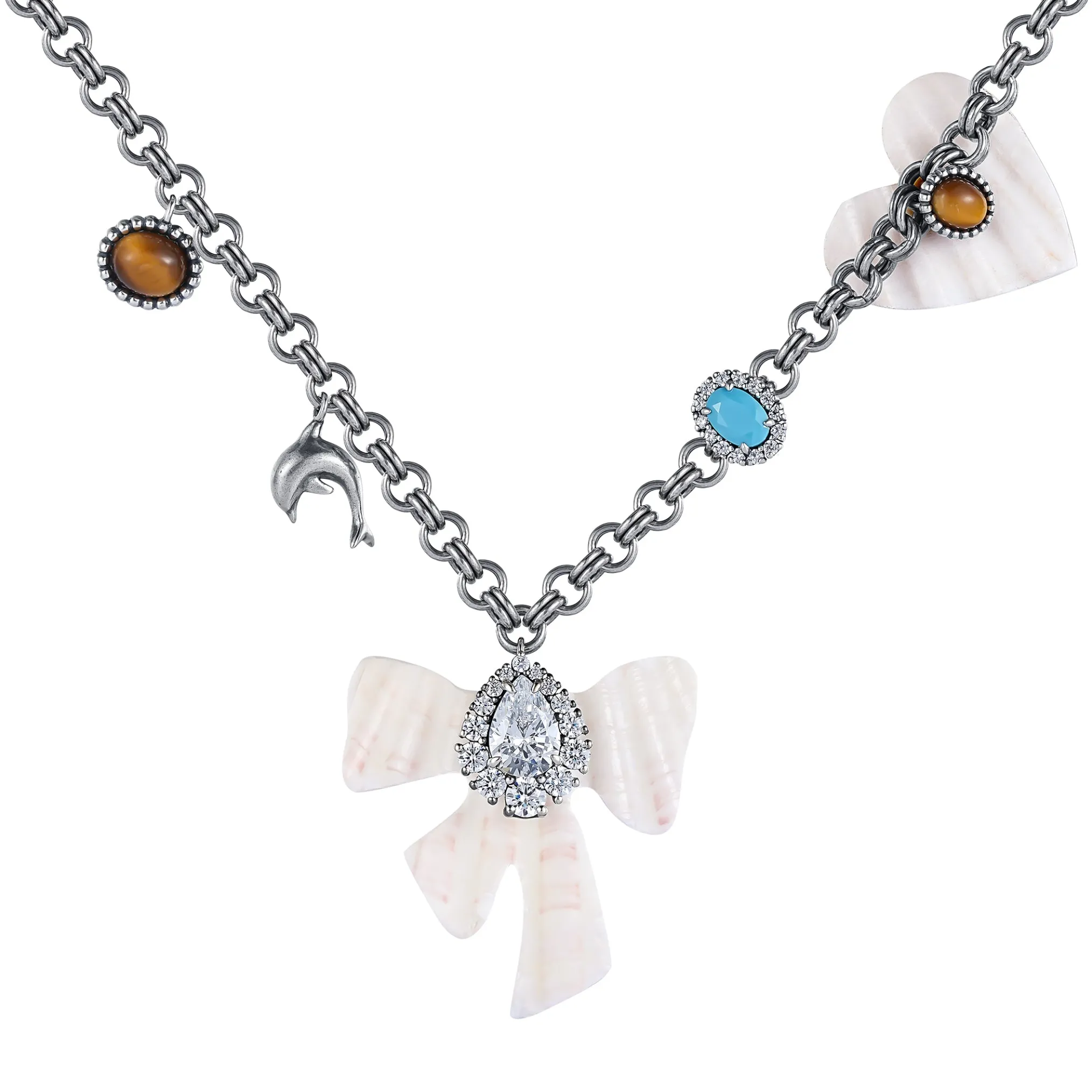 Shell / Shell Shaped Pendant Necklace