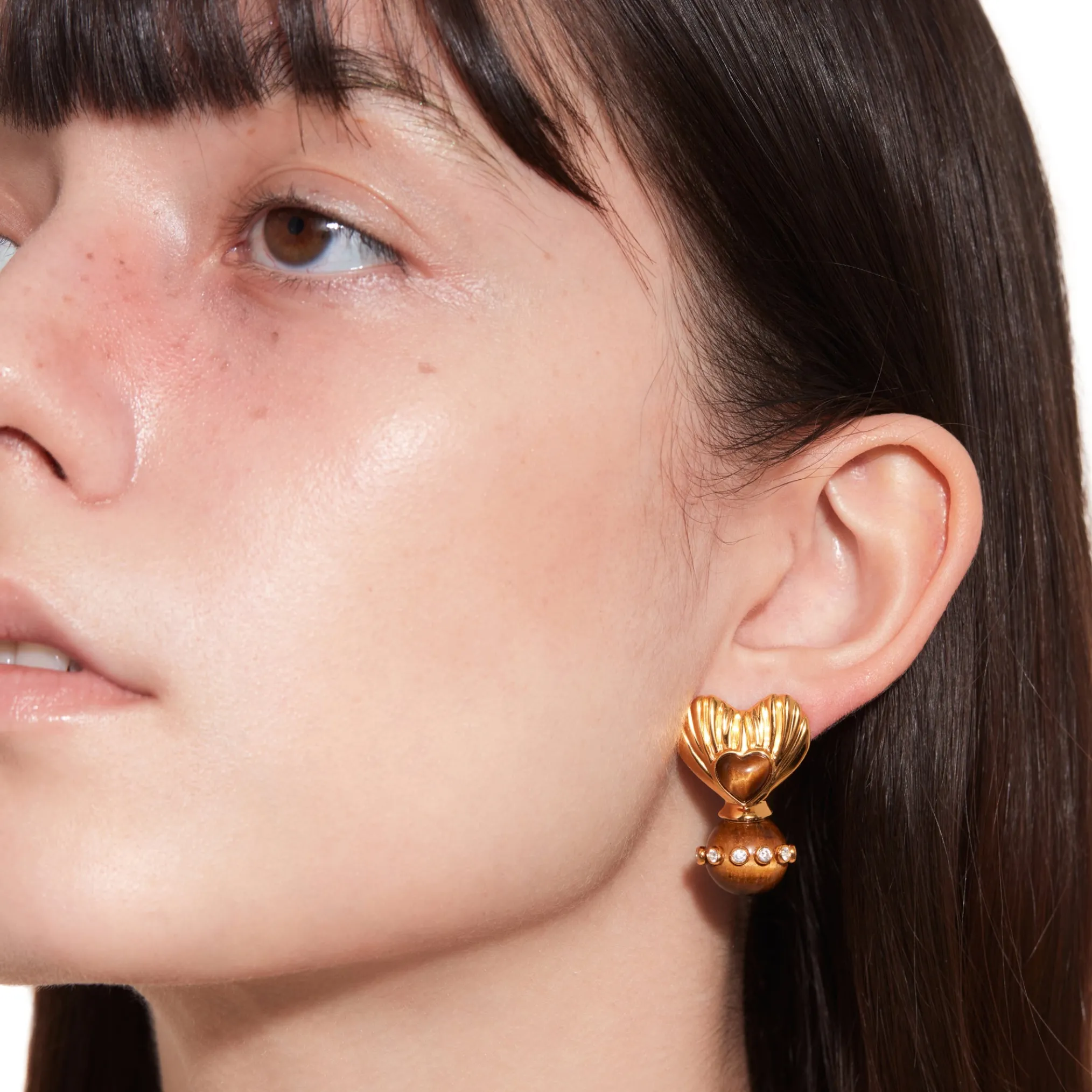 Tasty / Ball Pendant Heart Shell Earring