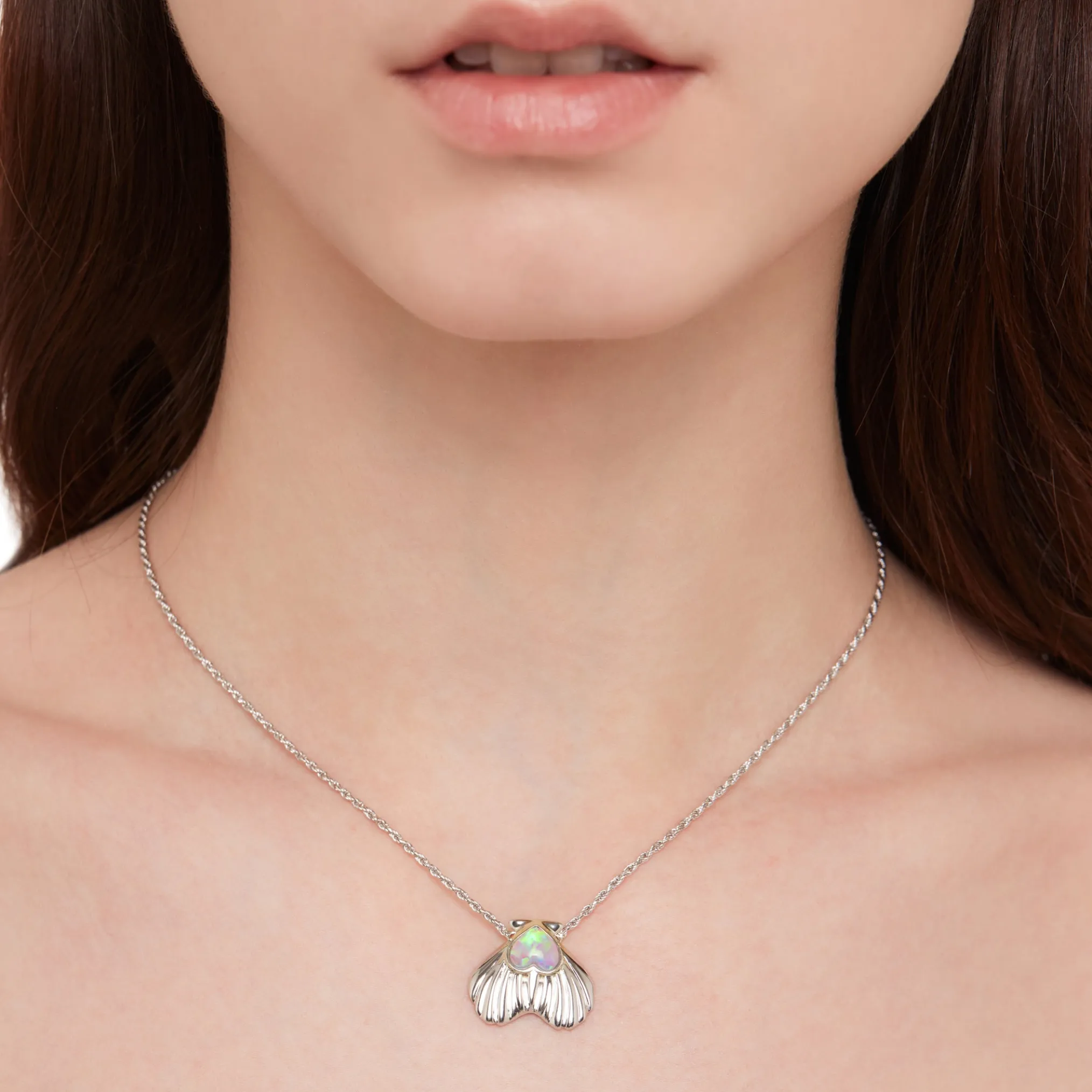 Tasty / Heart Shape Shell Necklace