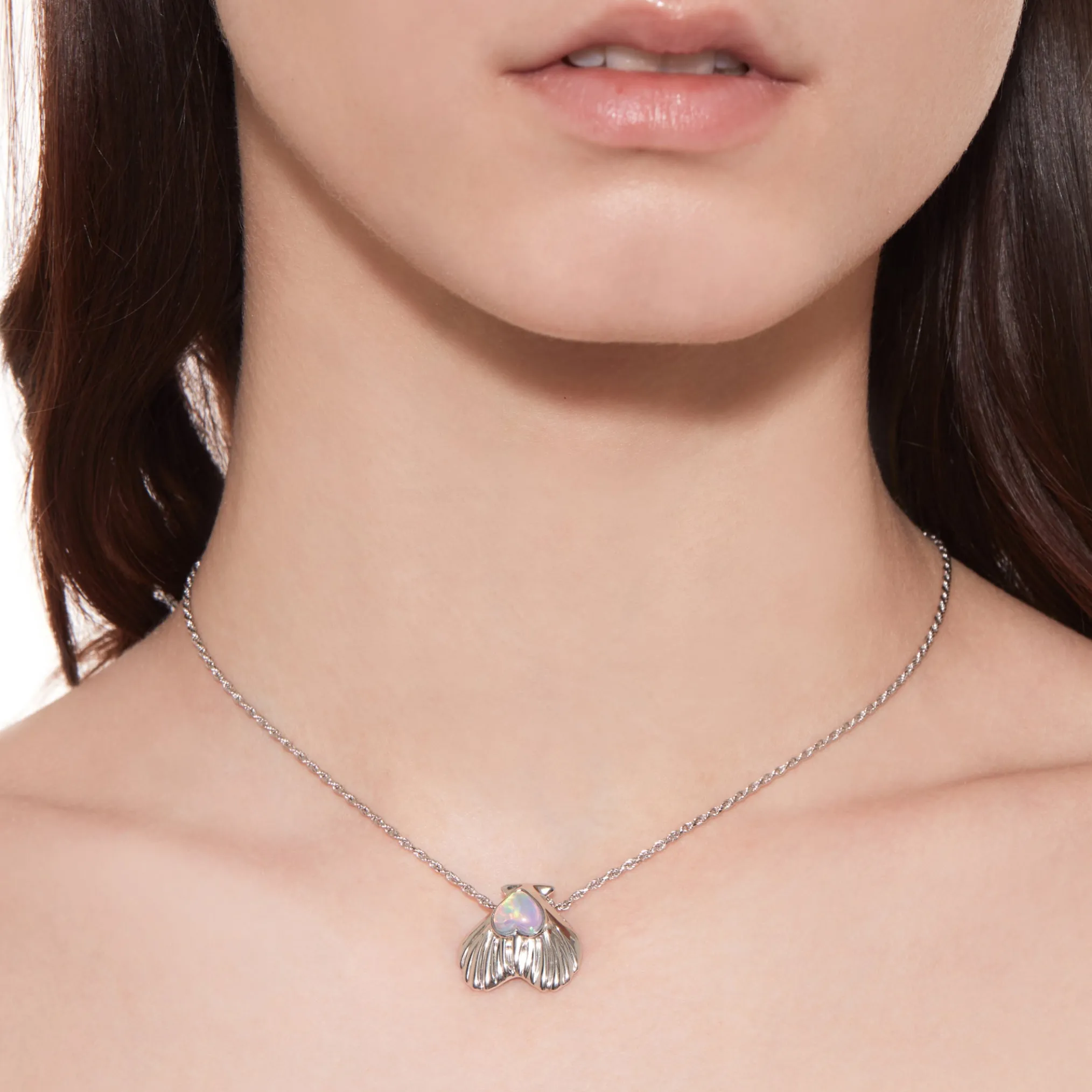 Tasty / Heart Shape Shell Necklace