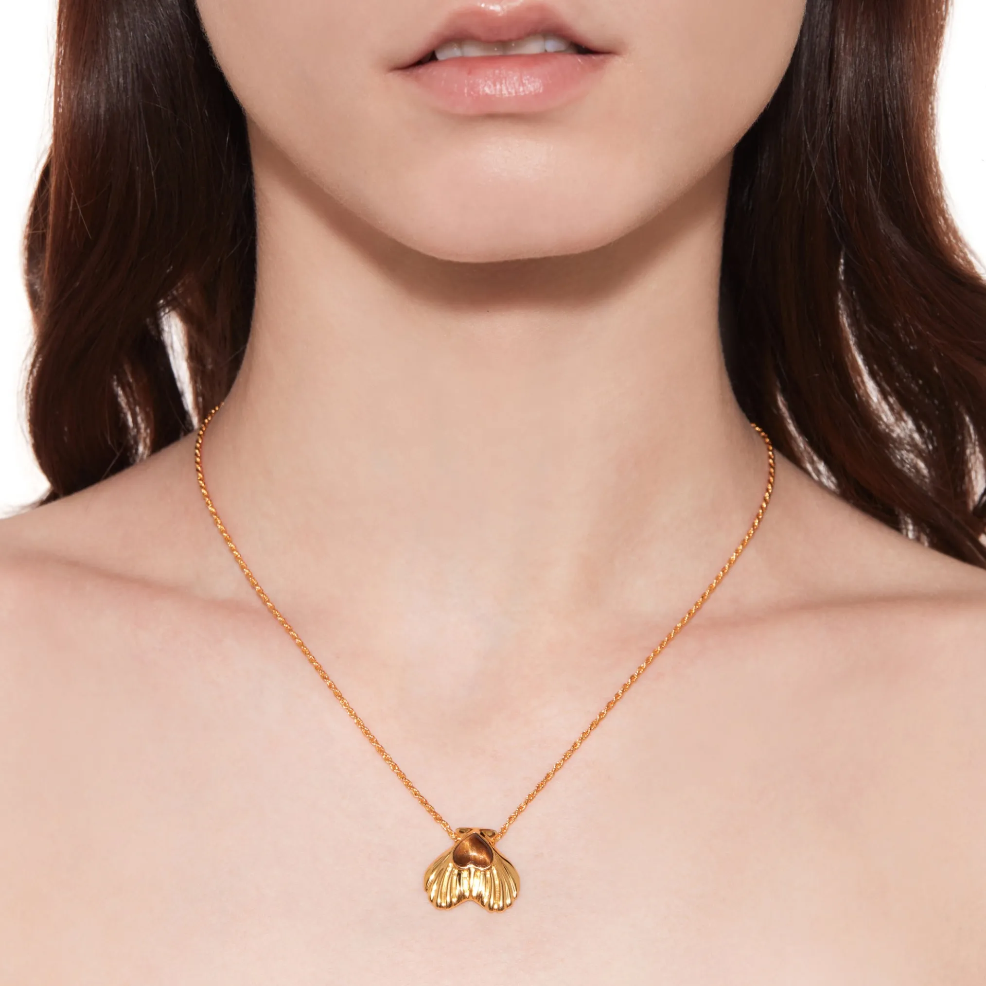 Tasty / Heart Shape Shell Necklace