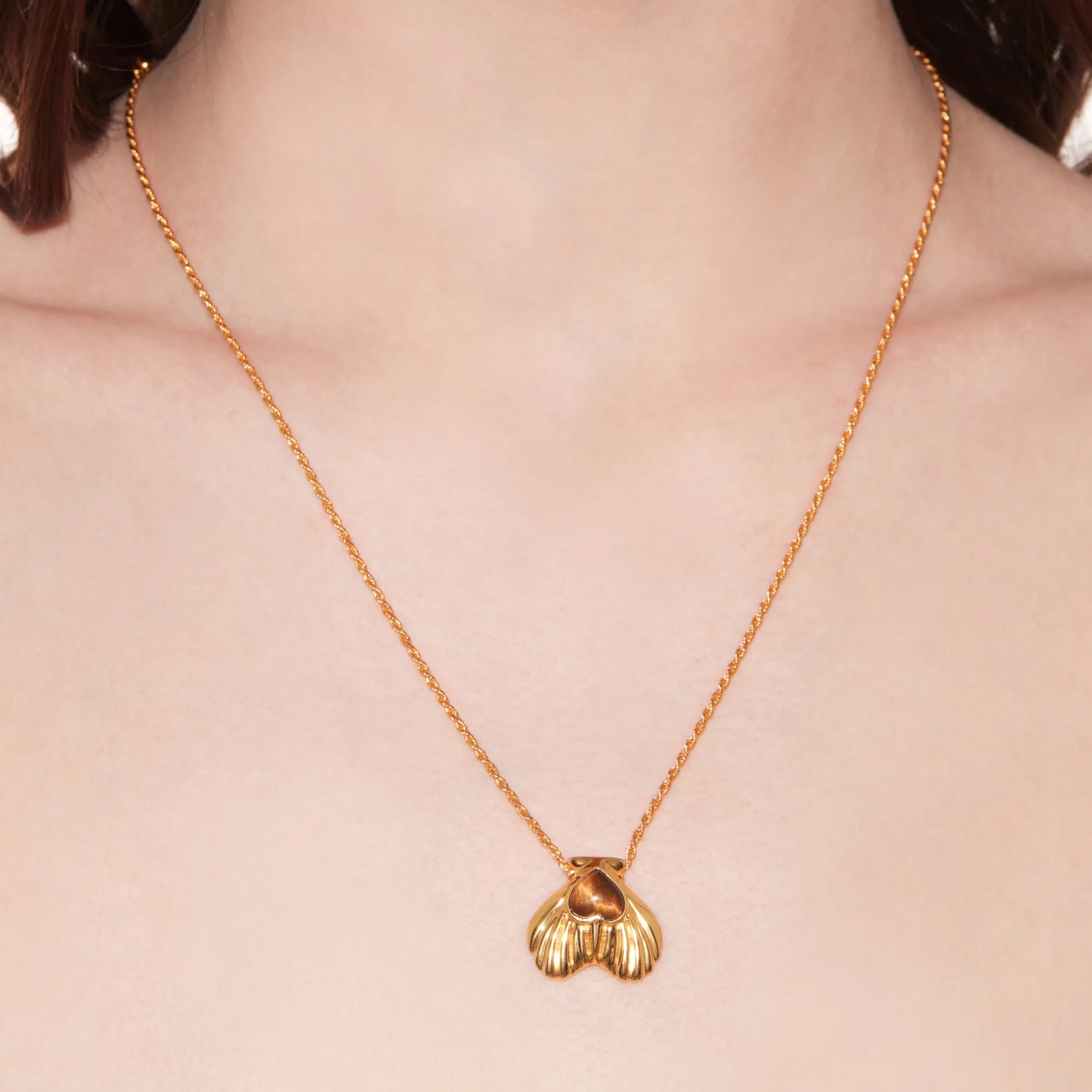Tasty / Heart Shape Shell Necklace