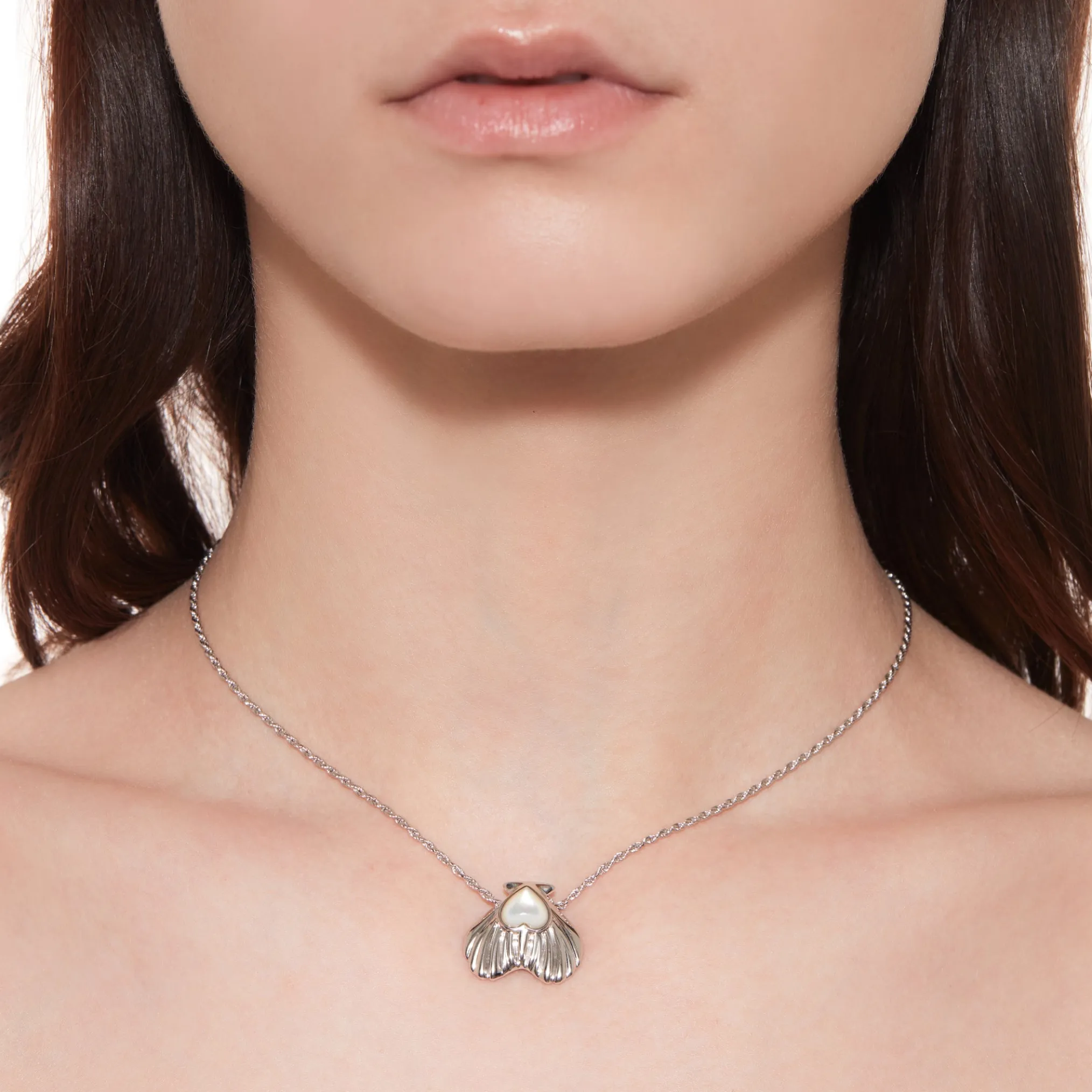 Tasty / Heart Shape Shell Necklace