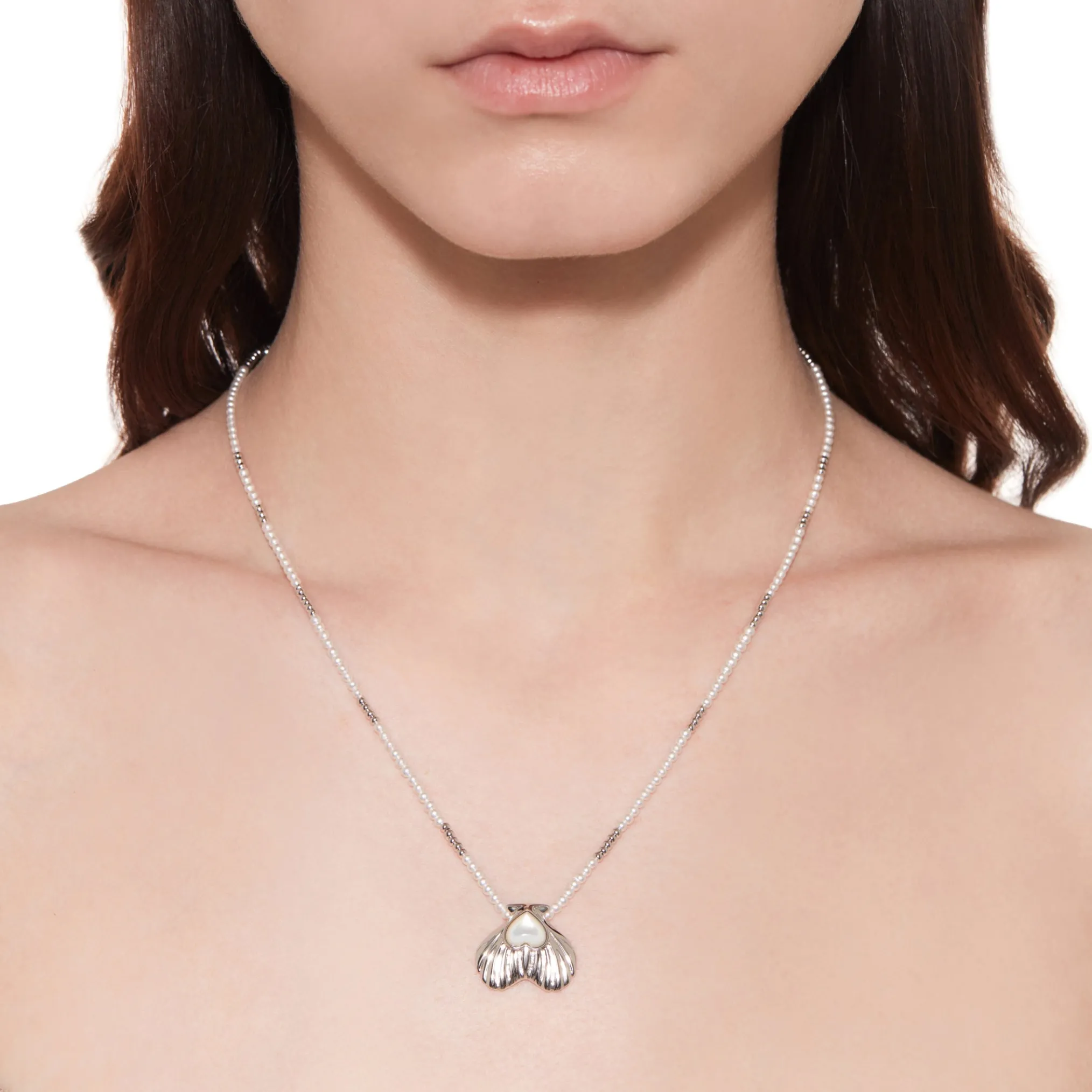 Tasty / Heart Shape Metal Pendant Pearl Necklace