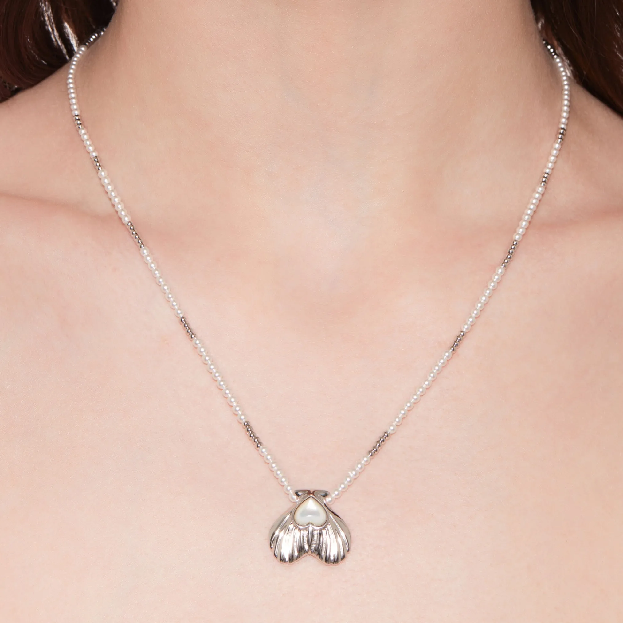 Tasty / Heart Shape Metal Pendant Pearl Necklace