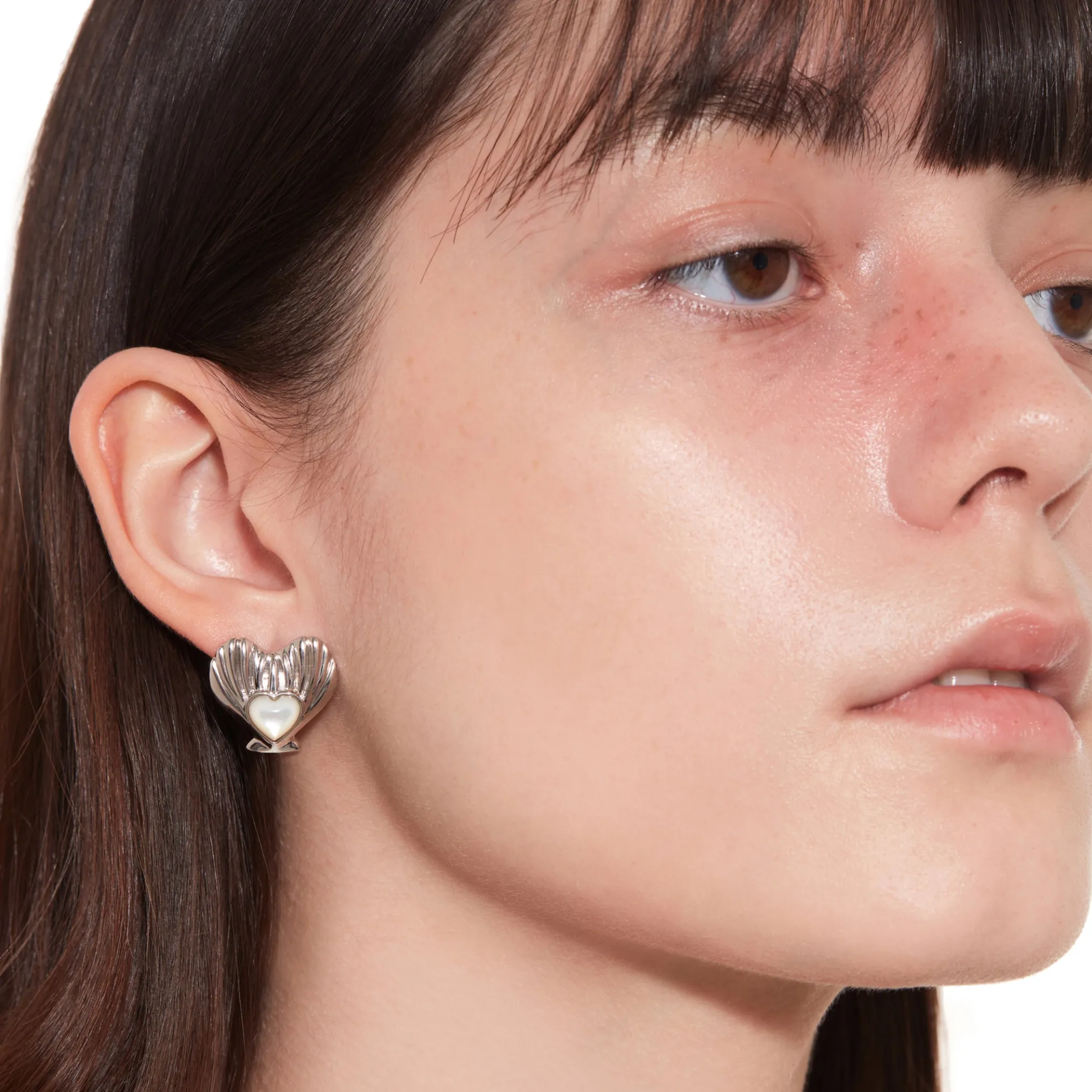 Tasty / Heart Shaped Shell Earring