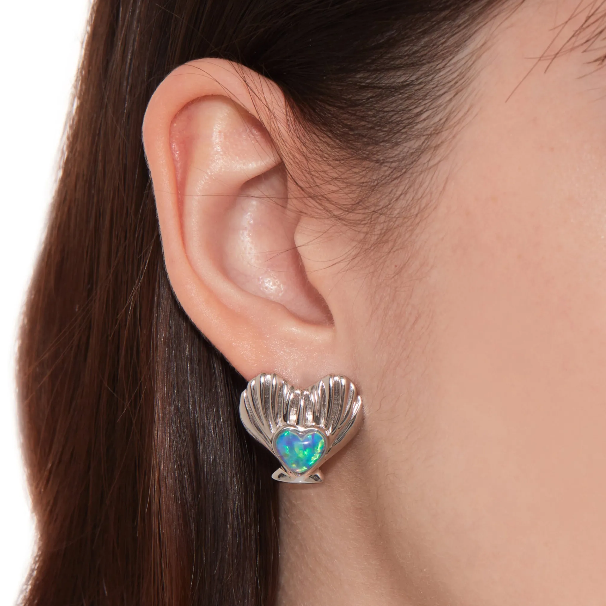 Tasty / Heart Shaped Shell Earring