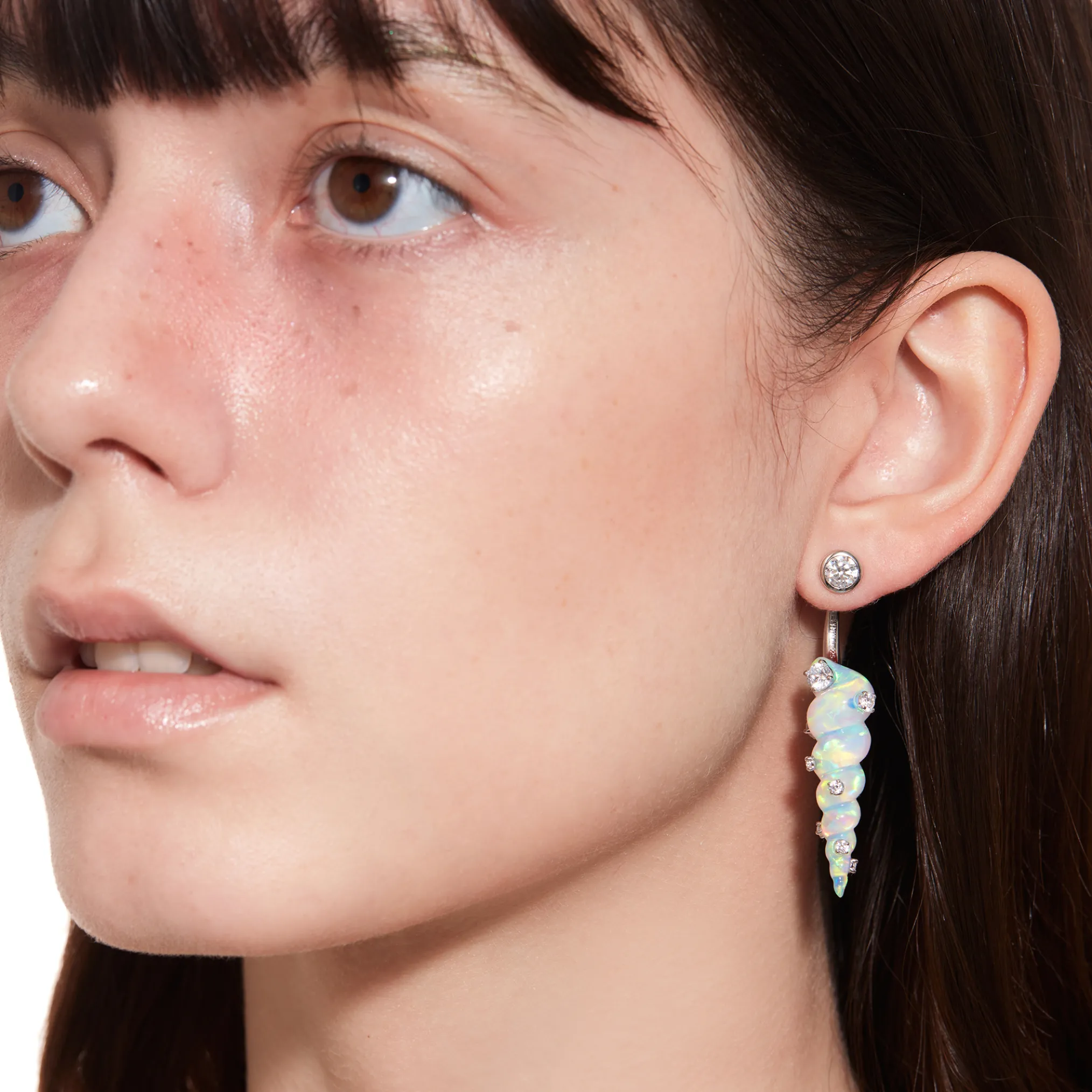 Tasty / Pointed Conch Long Earring