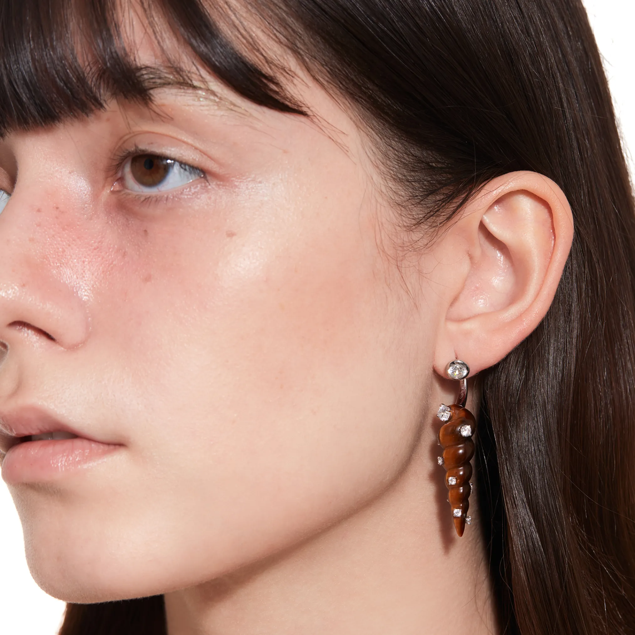 Tasty / Pointed Conch Long Earring