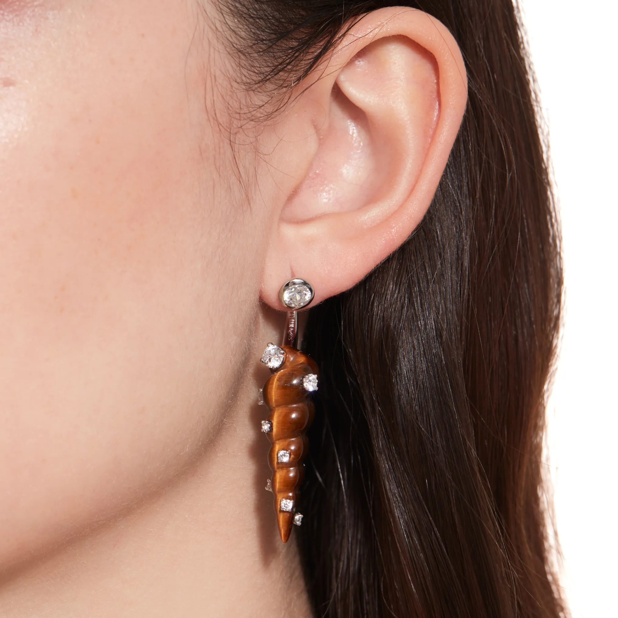 Tasty / Pointed Conch Long Earring