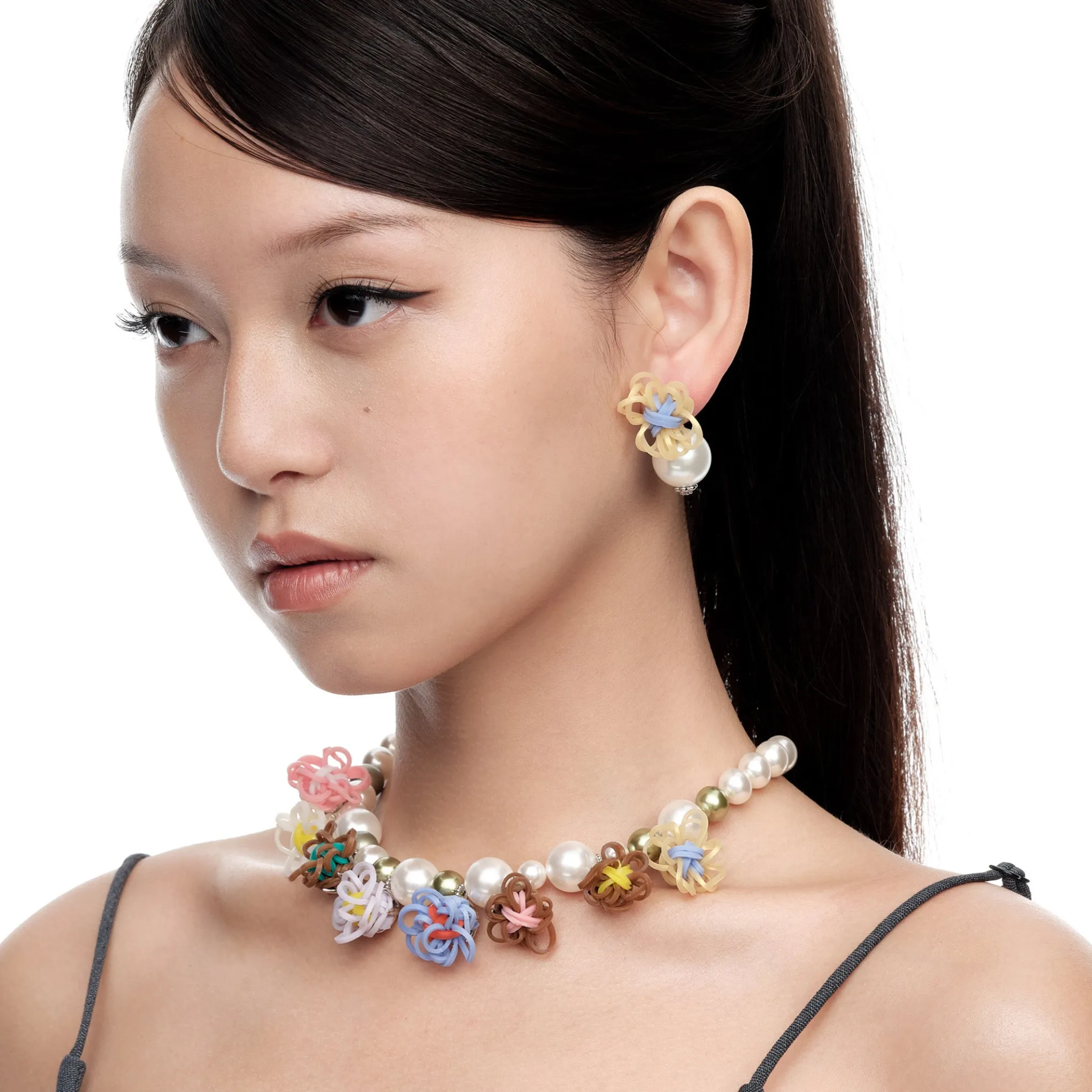 YVMIN X SHUSHUTONG / Rubber Band Flower Pearl Necklace